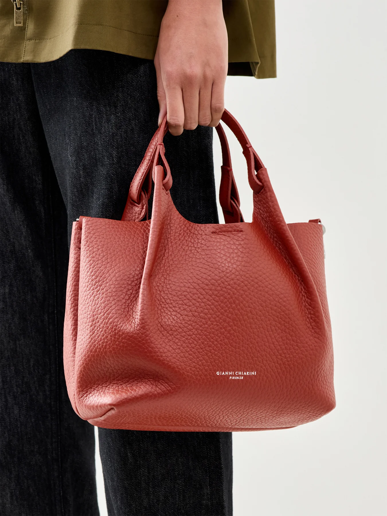 Dua Medium Leather Crossbody Red - Image 2