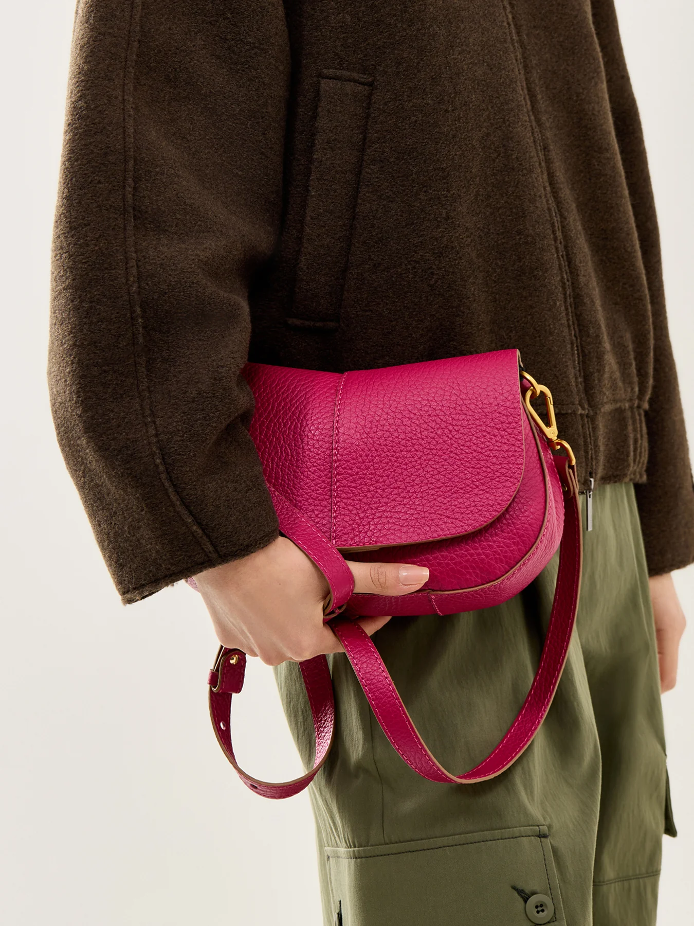 Helena Round Small Crossbody Black - Image 2
