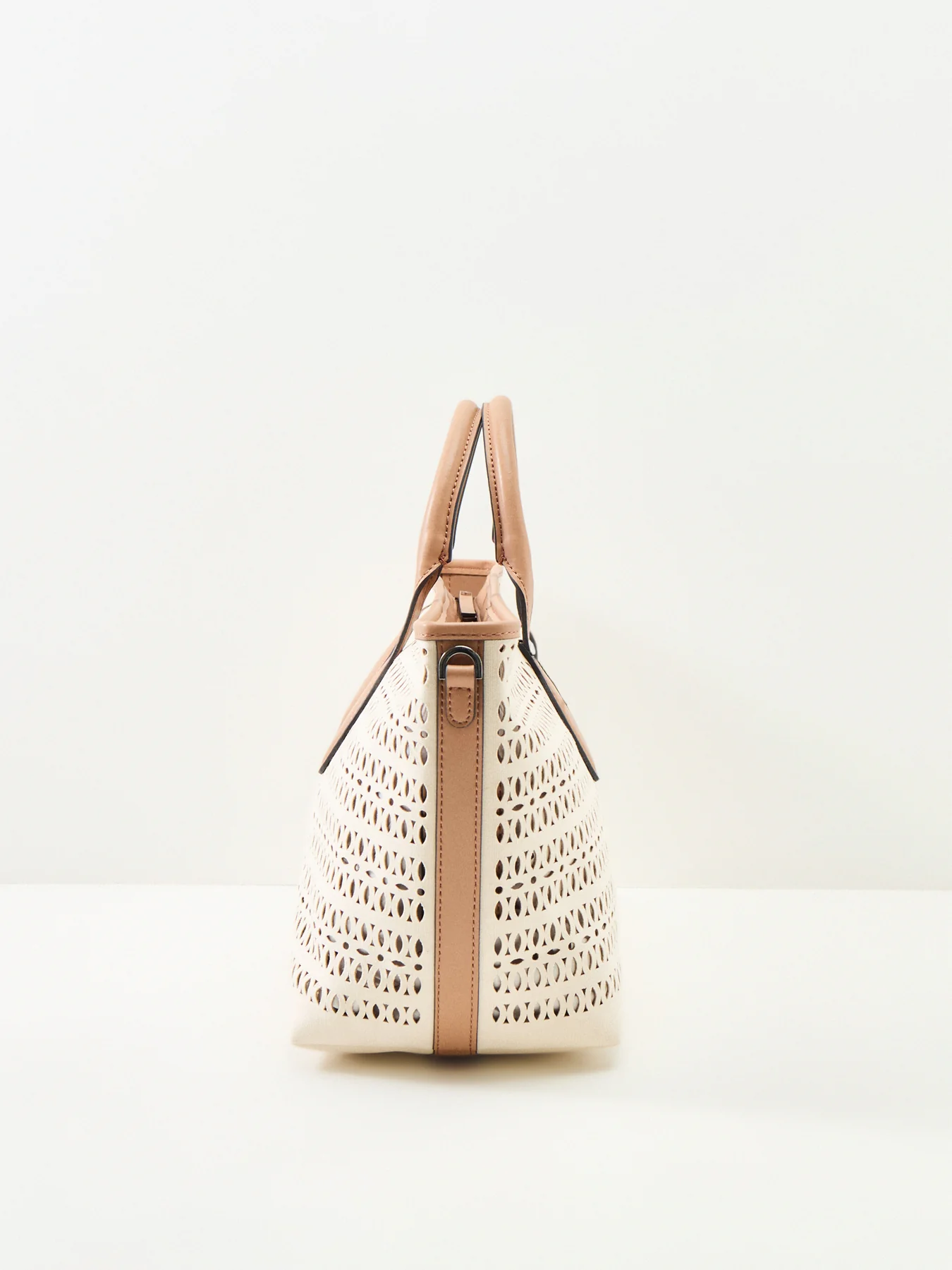 Mashup Laser Cut Tote Bag Cream - Image 4