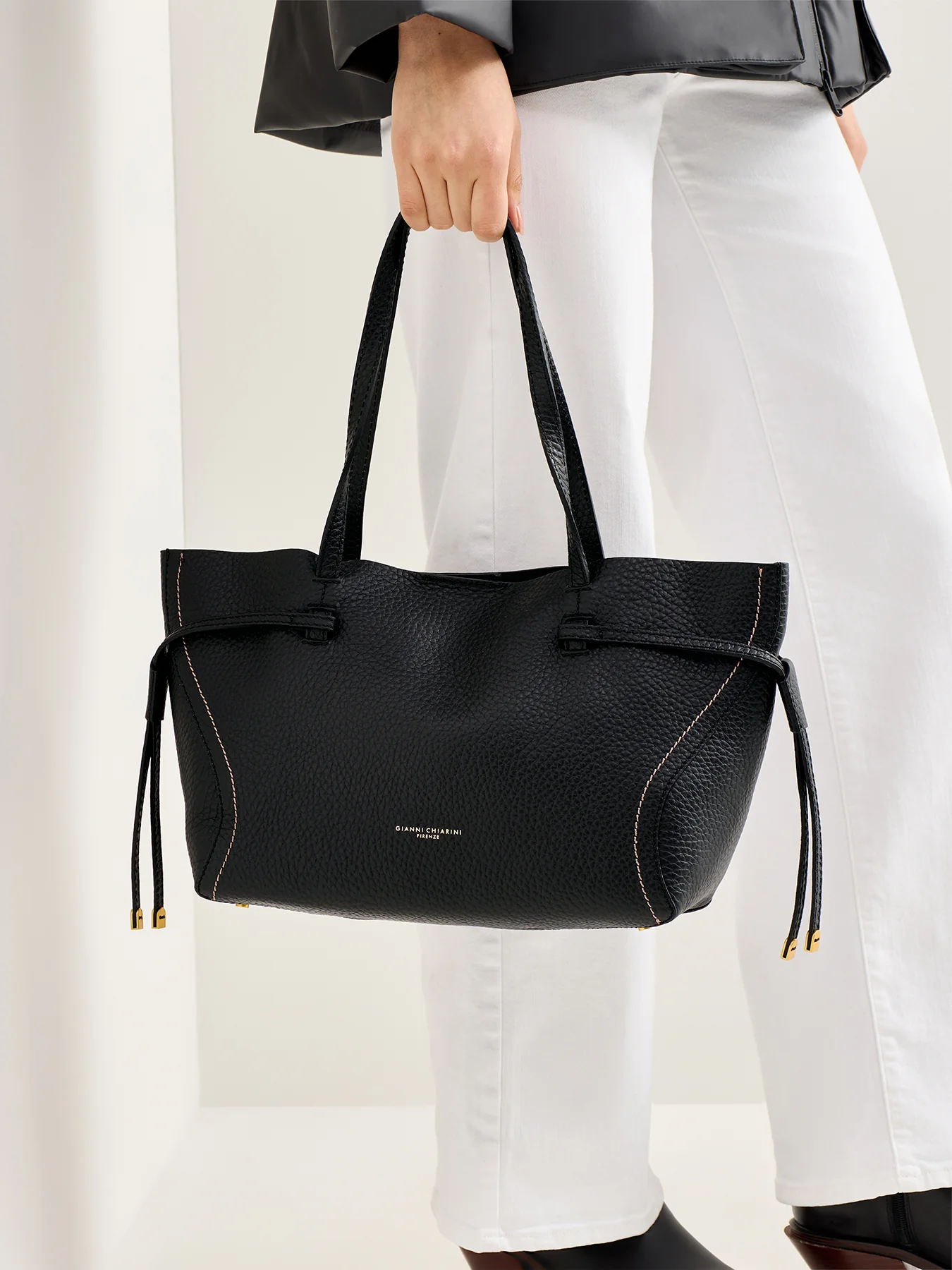 Violette Structured Leather Tote Bag Black - Image 2