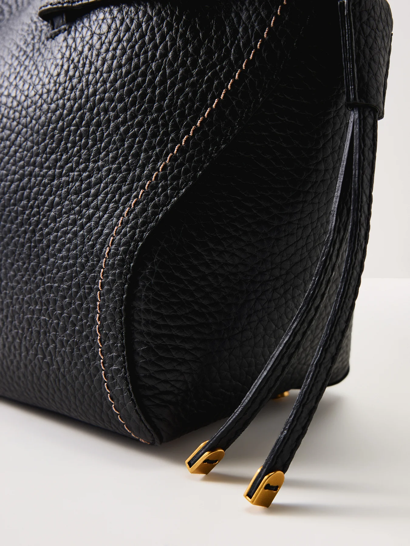Violette Structured Leather Tote Bag Black - Image 5