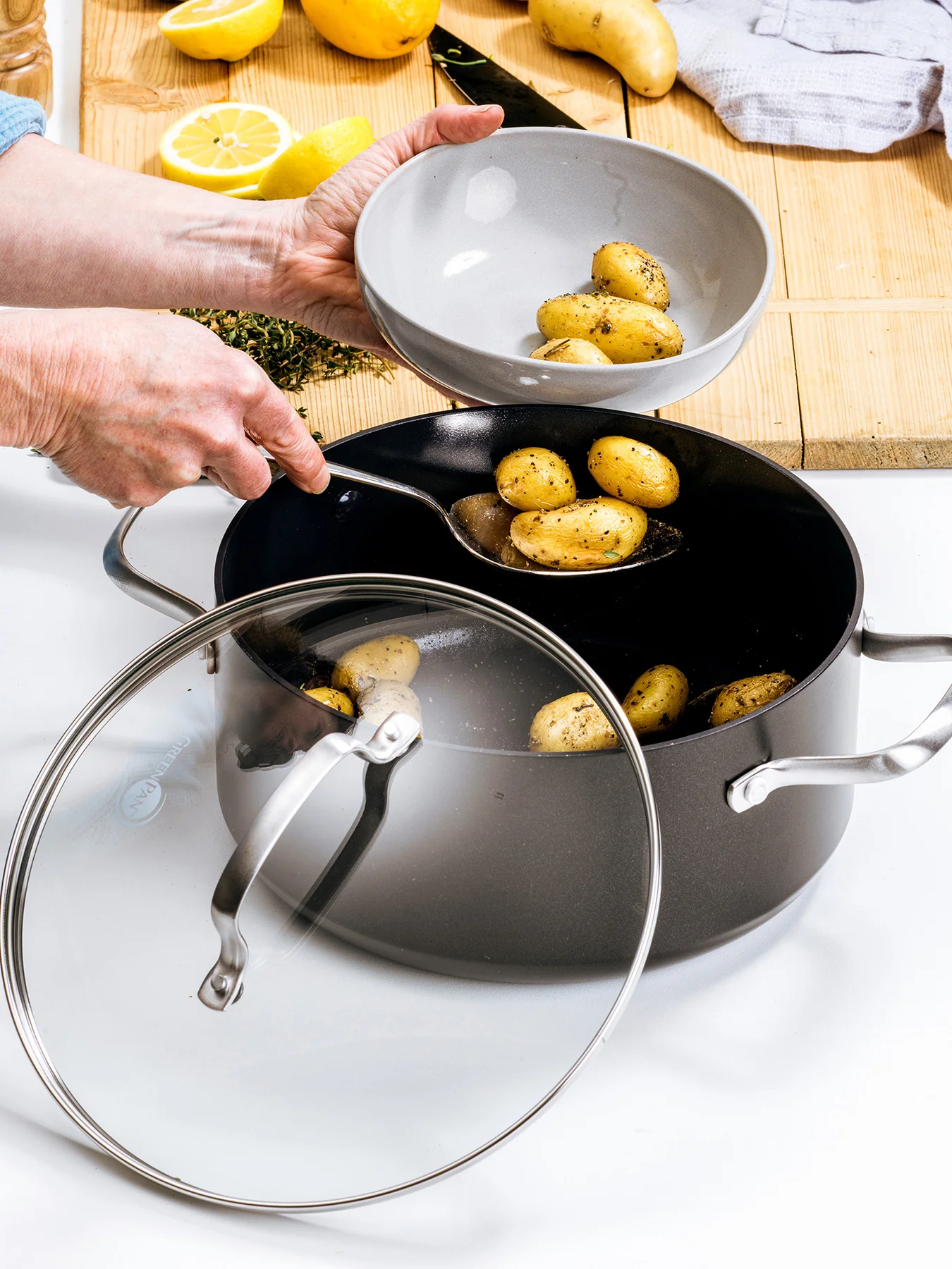 Copenhagen 3 piece Saucepan Set 16.5cm 24.5cm - Image 4