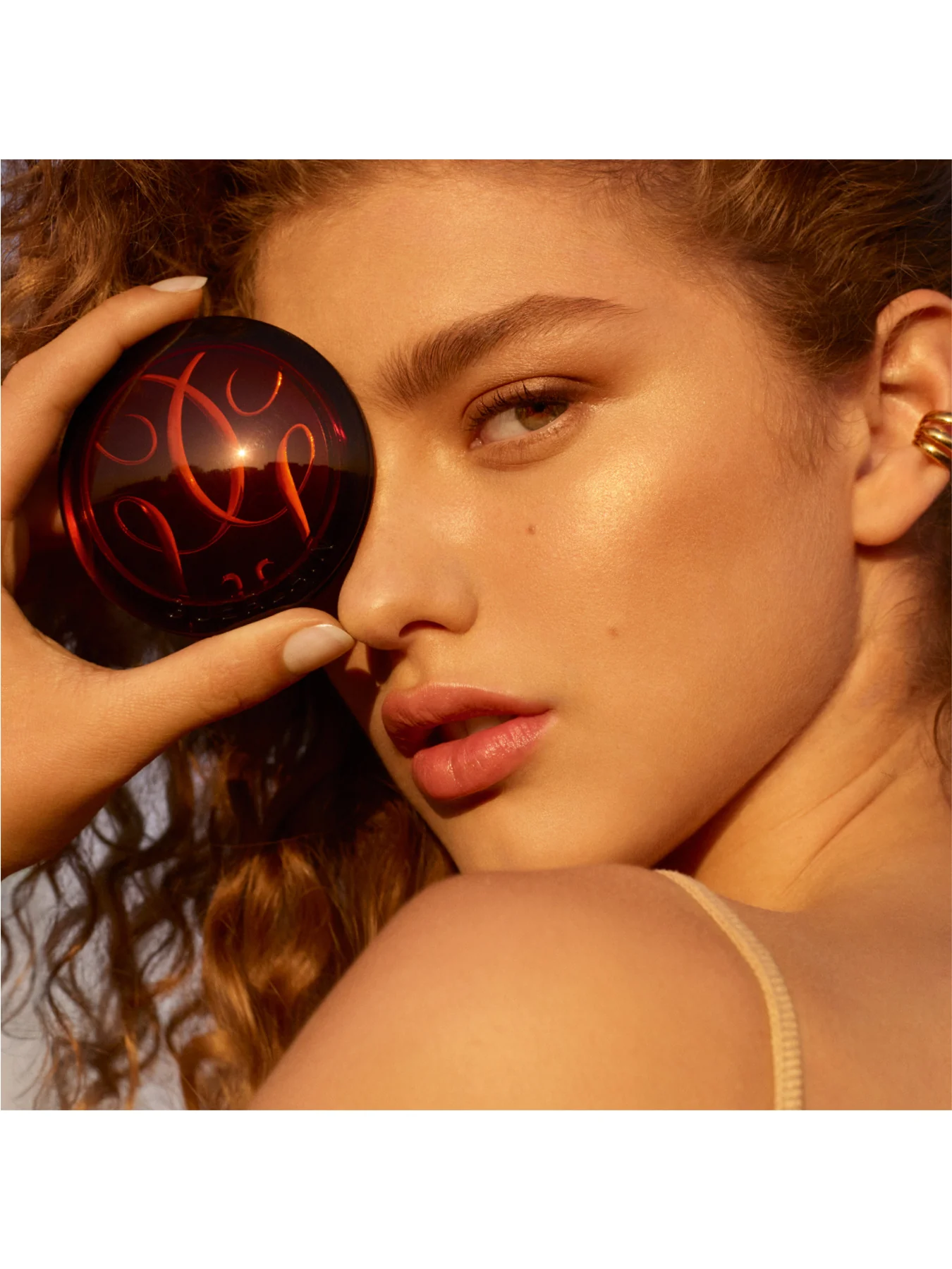 Terra 23 Luminizer Compact Powder Gold - Image 4