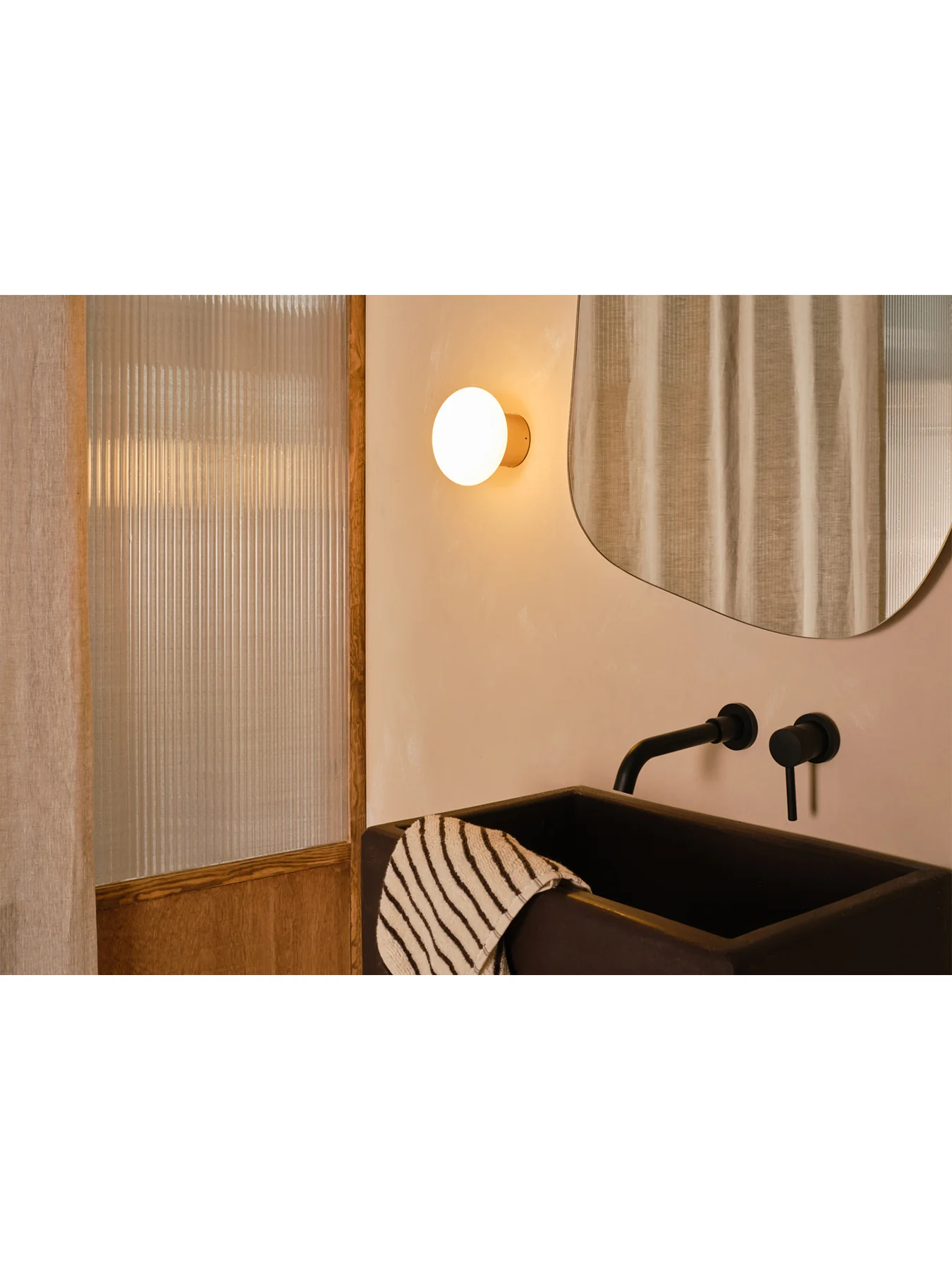 Ellipse LED Wall Light Brass IP44 - Image 3