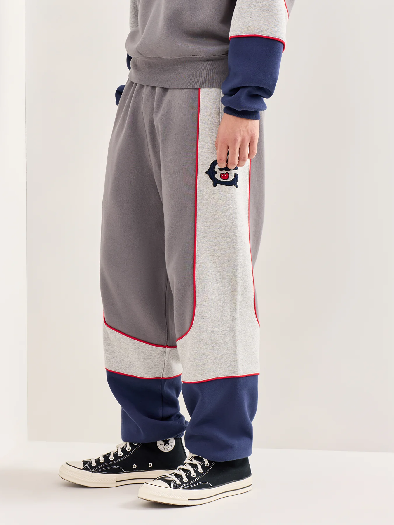 Warm-Up Sweatpants Grey - Image 4