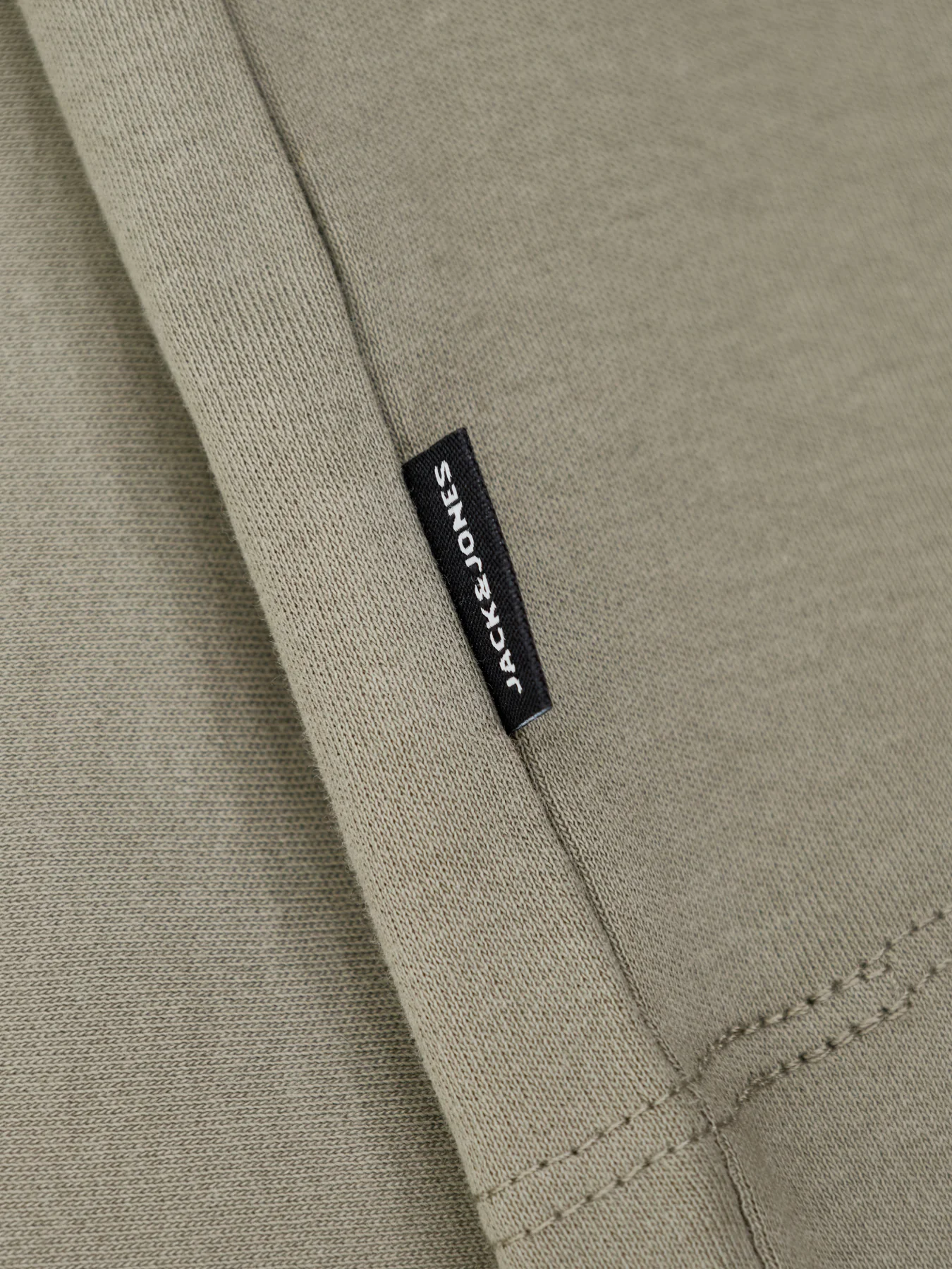 Urban Edge T-Shirt Khaki - Image 3