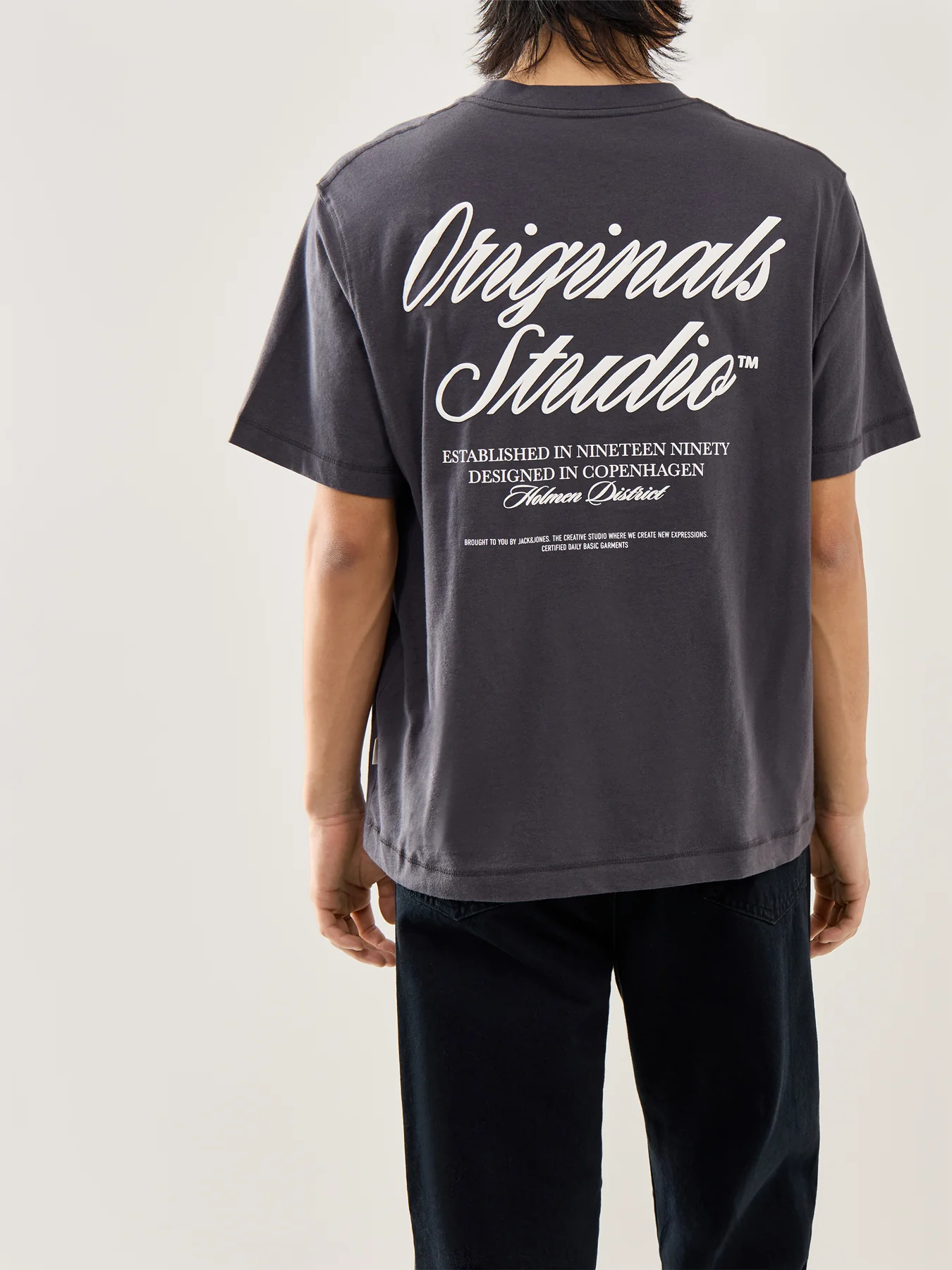 Typo Graphic T-shirt Grey - Image 5