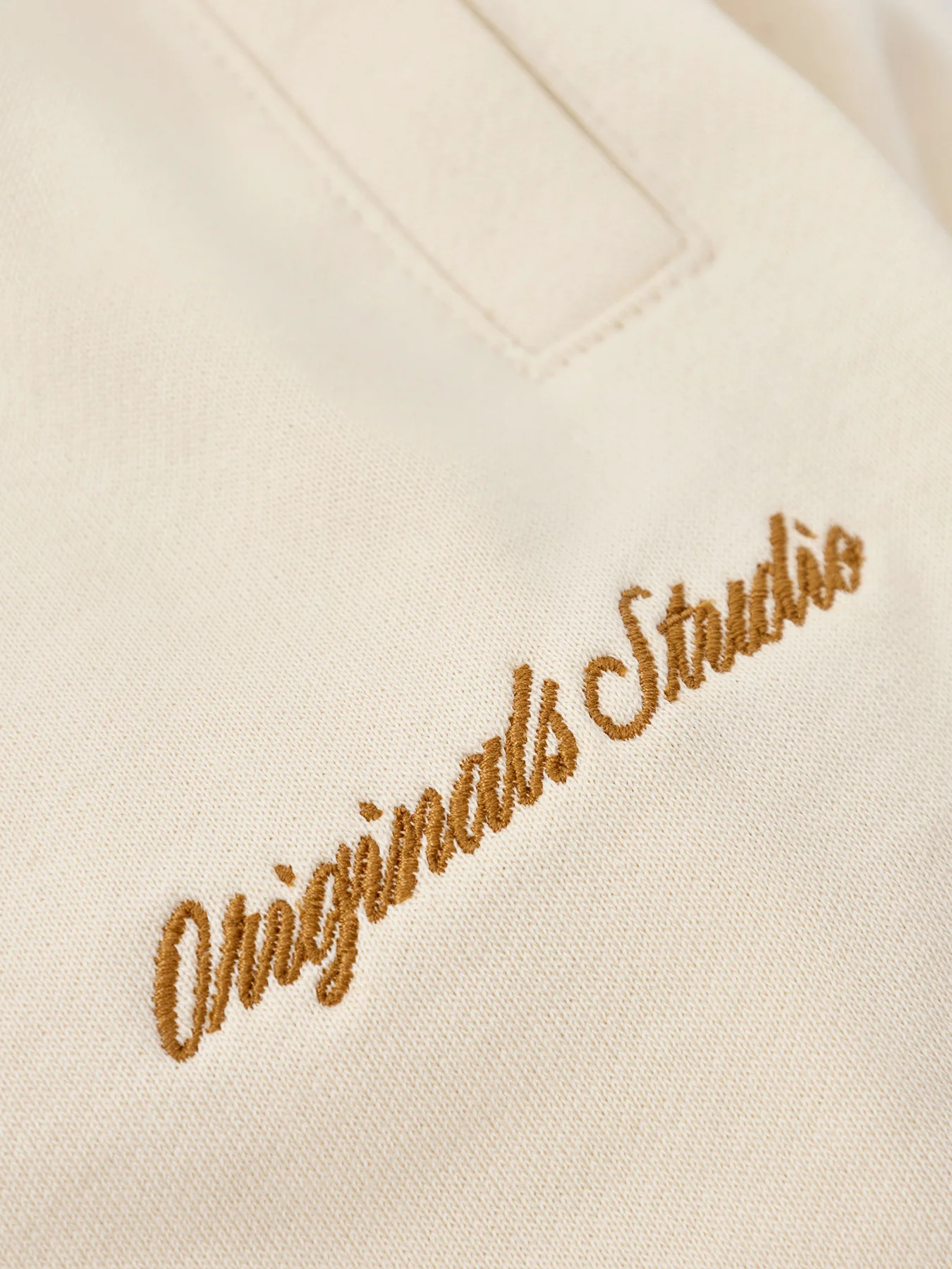 Sweat Shorts Cream - Image 3