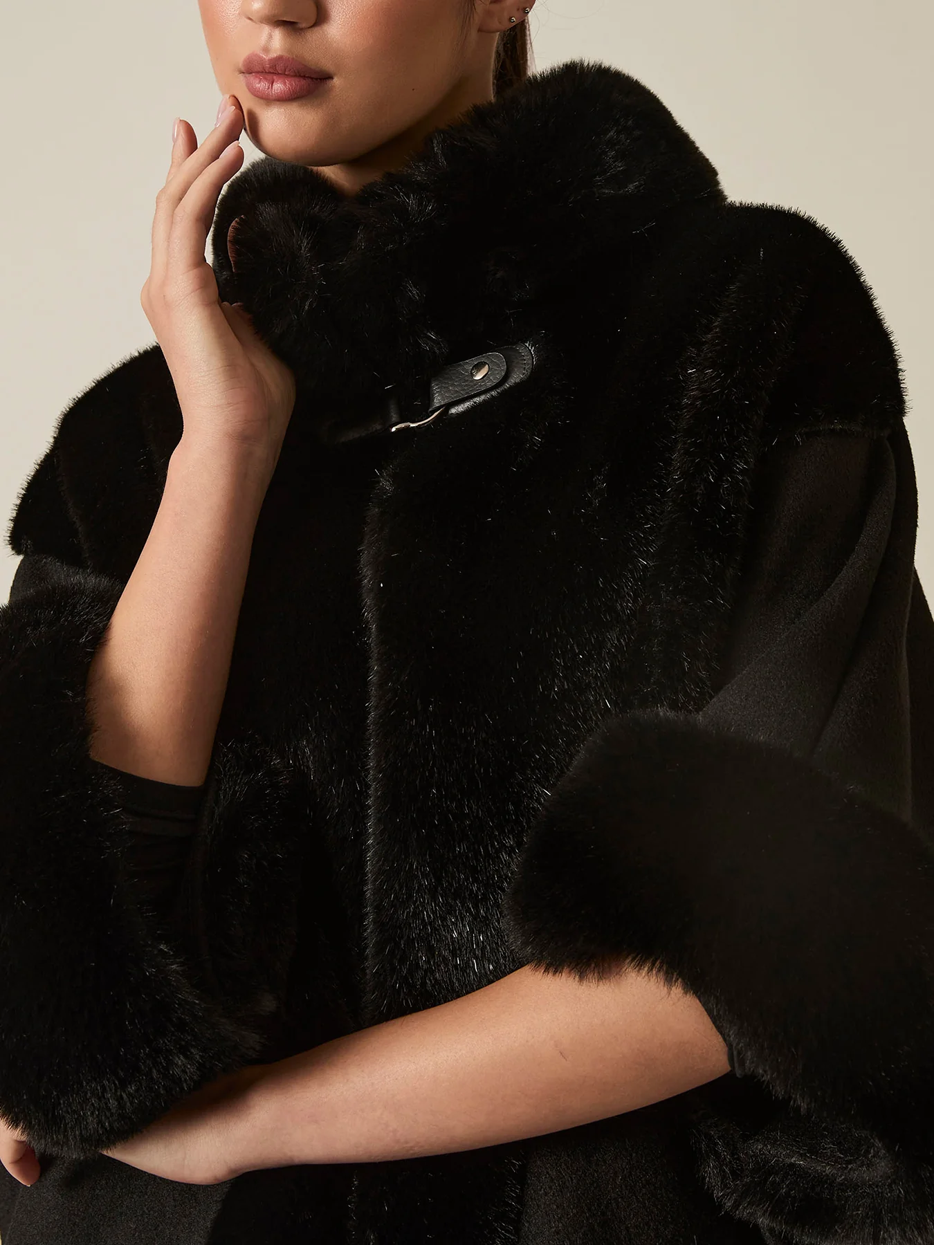 Faux Fur Cape Black - Image 3