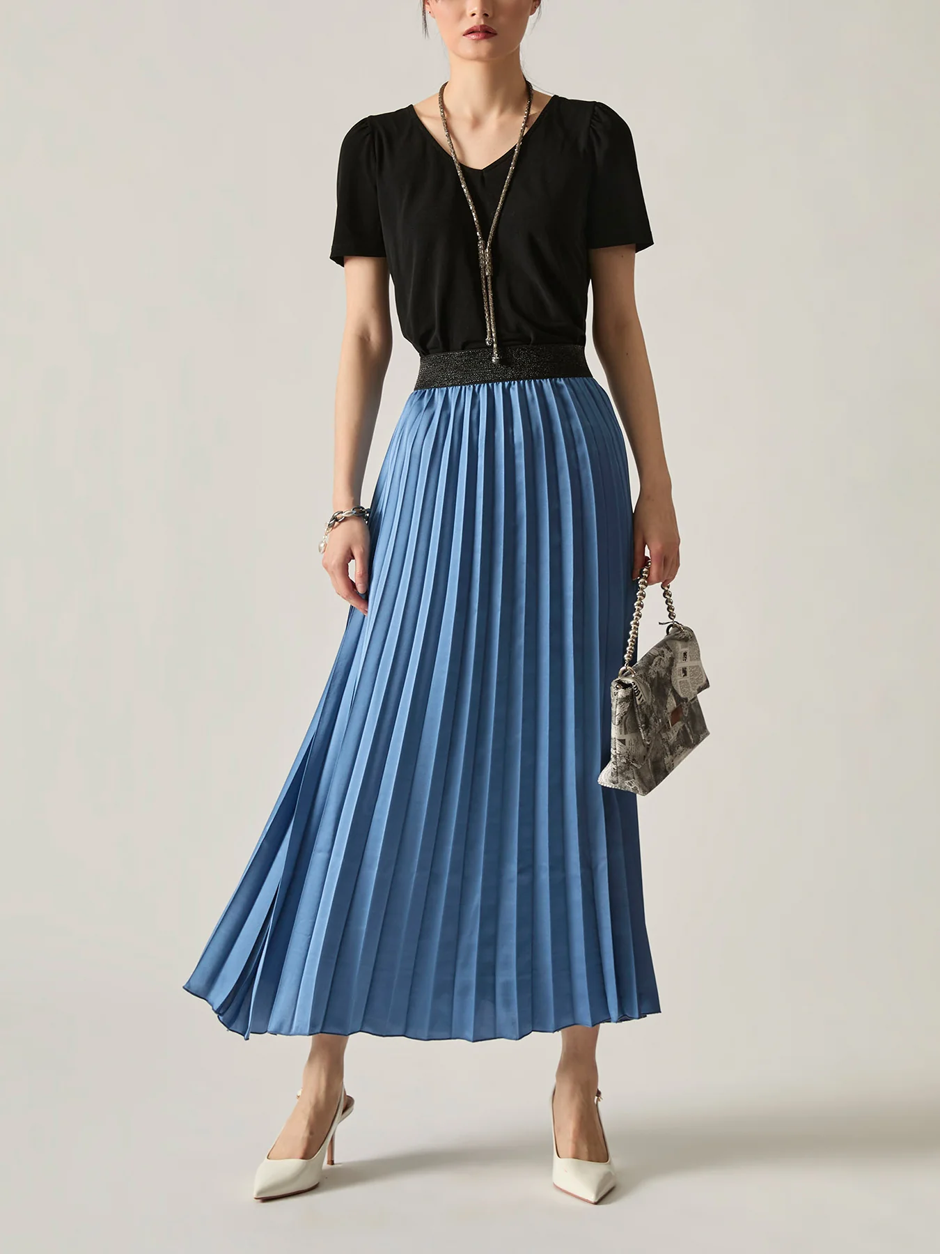 Pleated Maxi Skirt Blue - Image 2