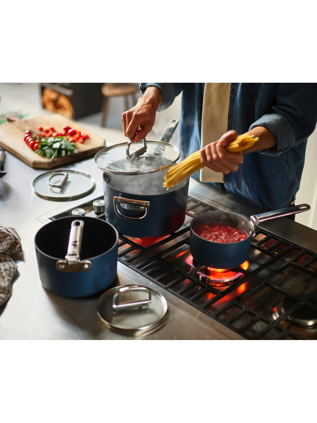 Space Non Stick 3 Piece Saucepan Set - Image 2