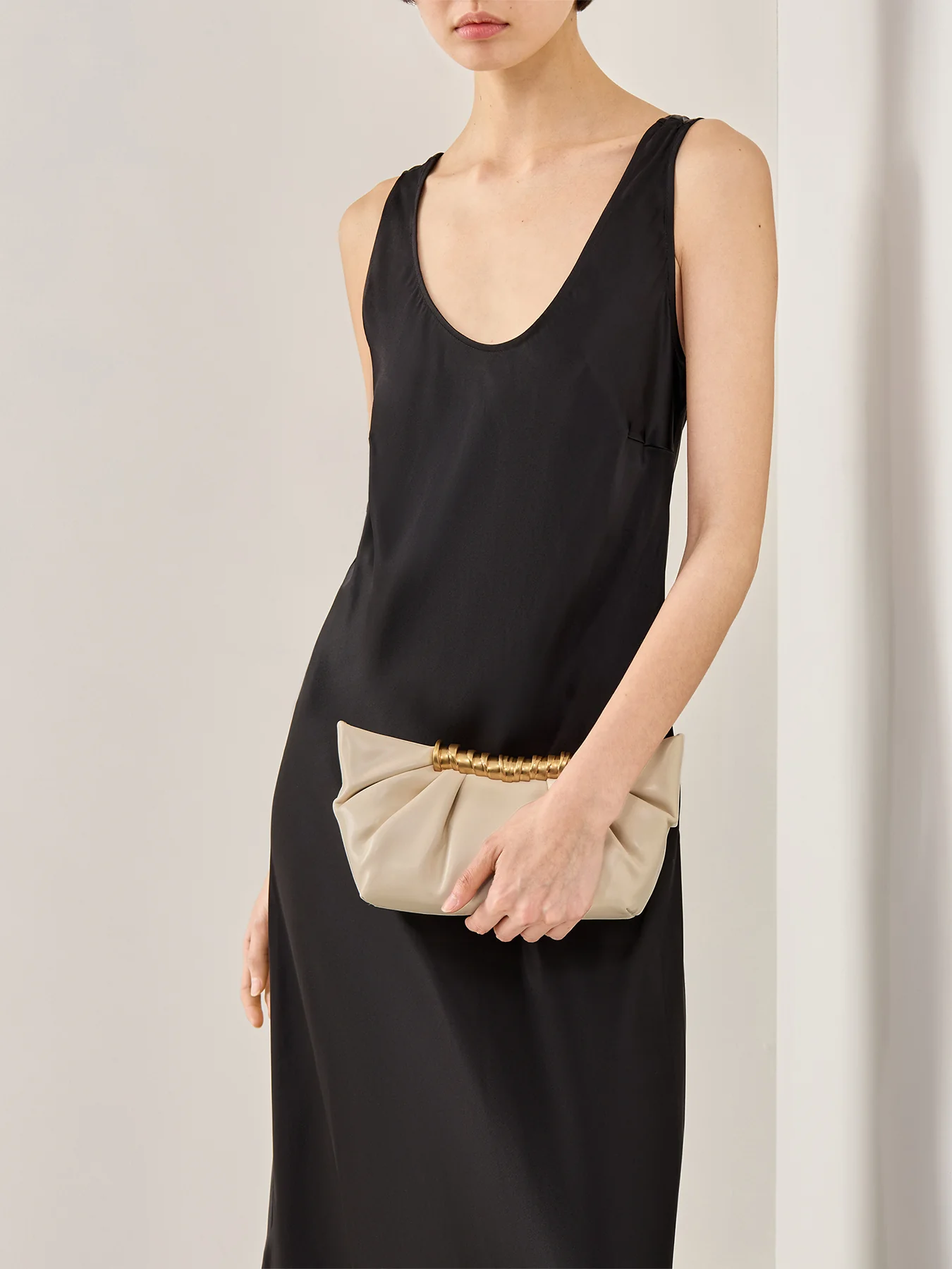 Leia Pleated Clutch Champagne - Image 2