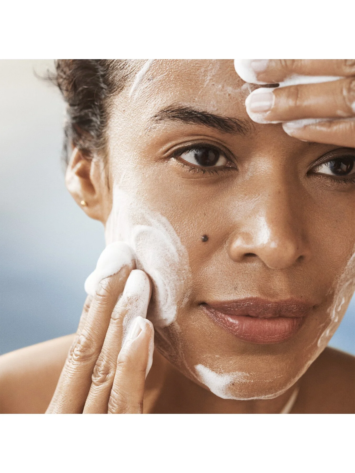 The Essence Foaming Cleanser 30ml - Image 3