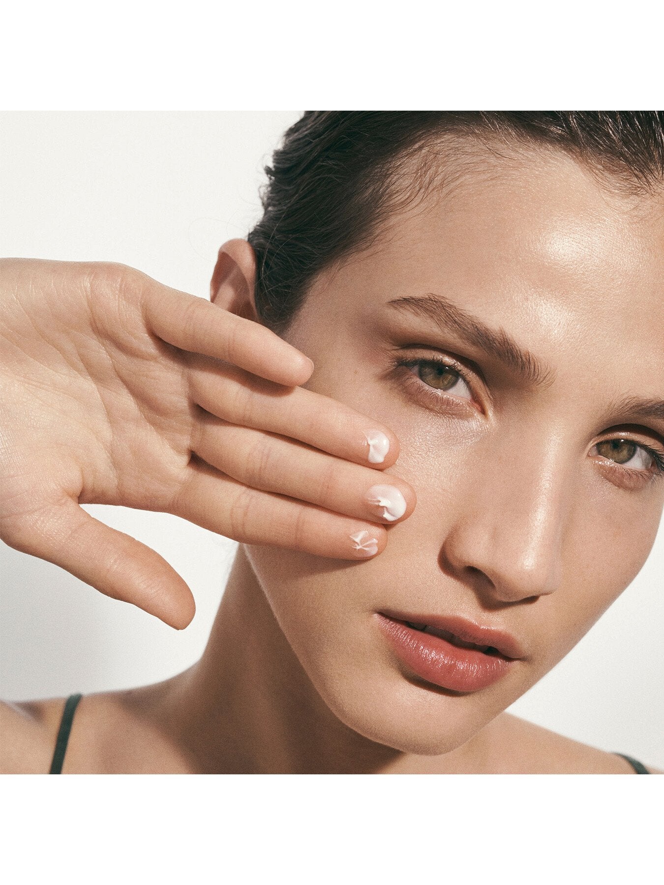 Soft Moisturising Cream 100ml - Image 4