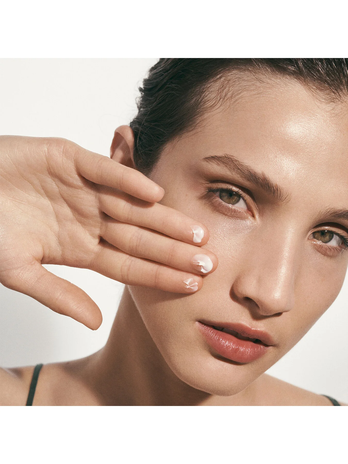The Moisturizing Soft Cream 15ml - Image 4