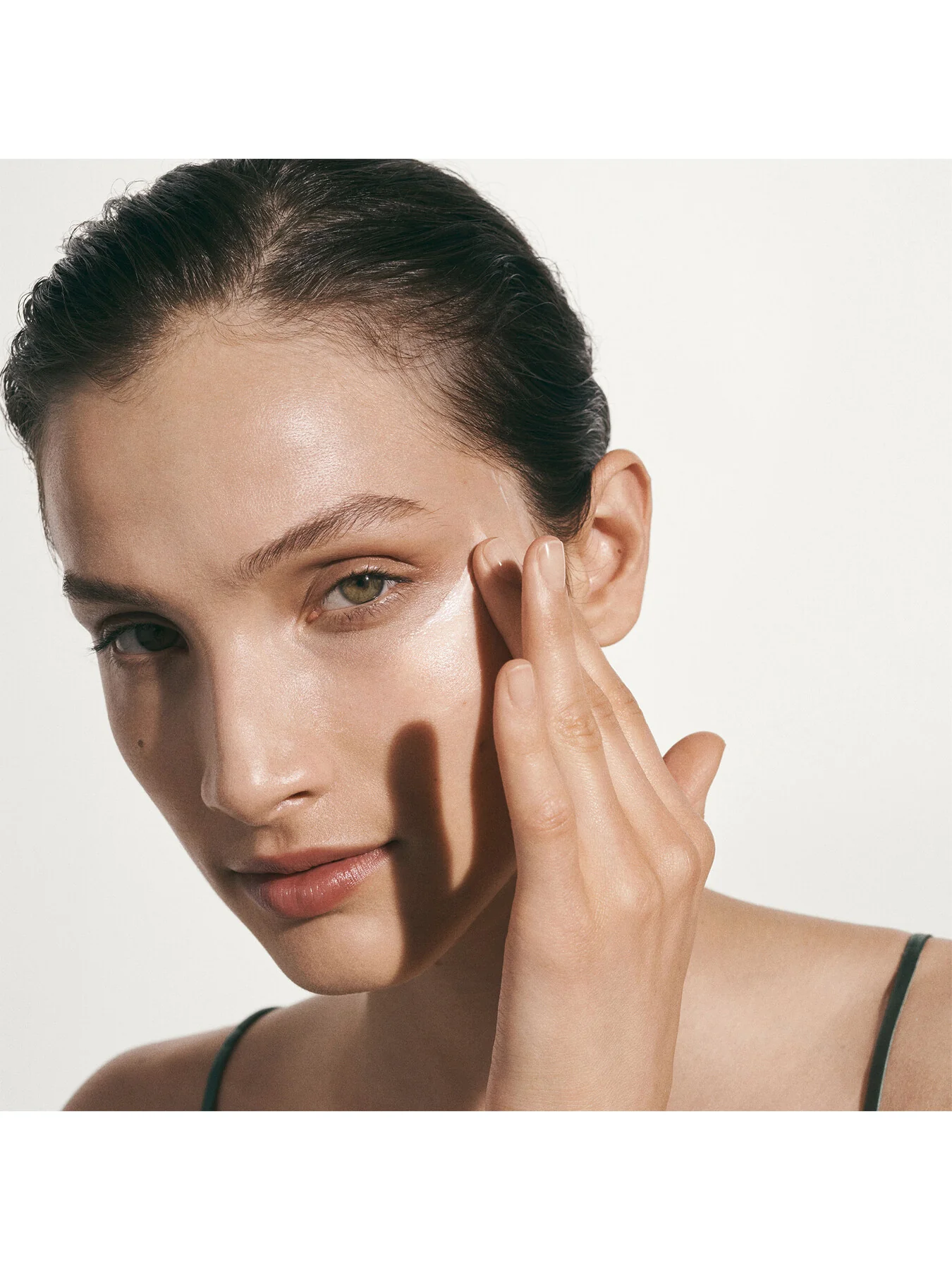 The Moisturizing Soft Cream 15ml - Image 5