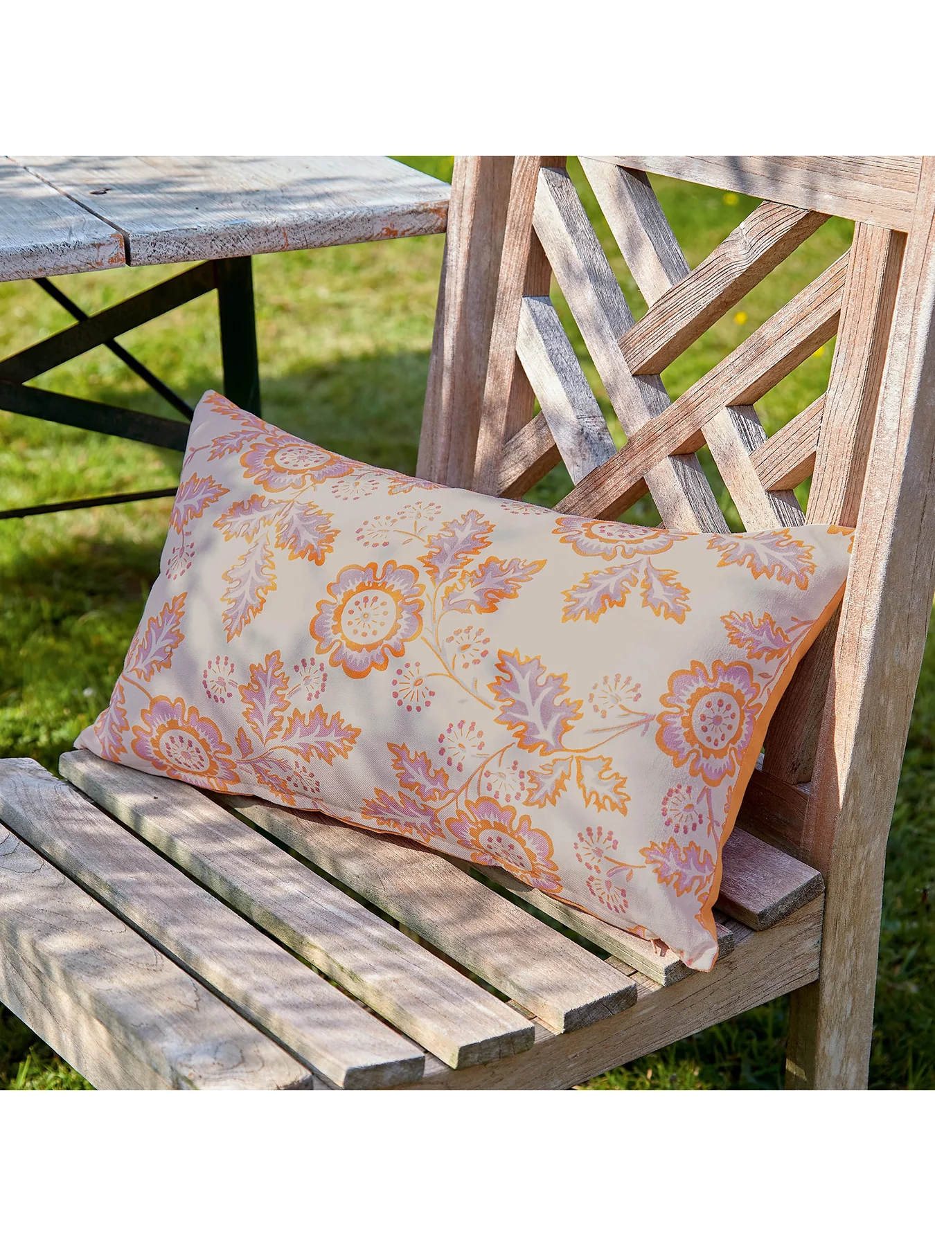 River Outdoor Cushion 50x30cm Green - Image 4
