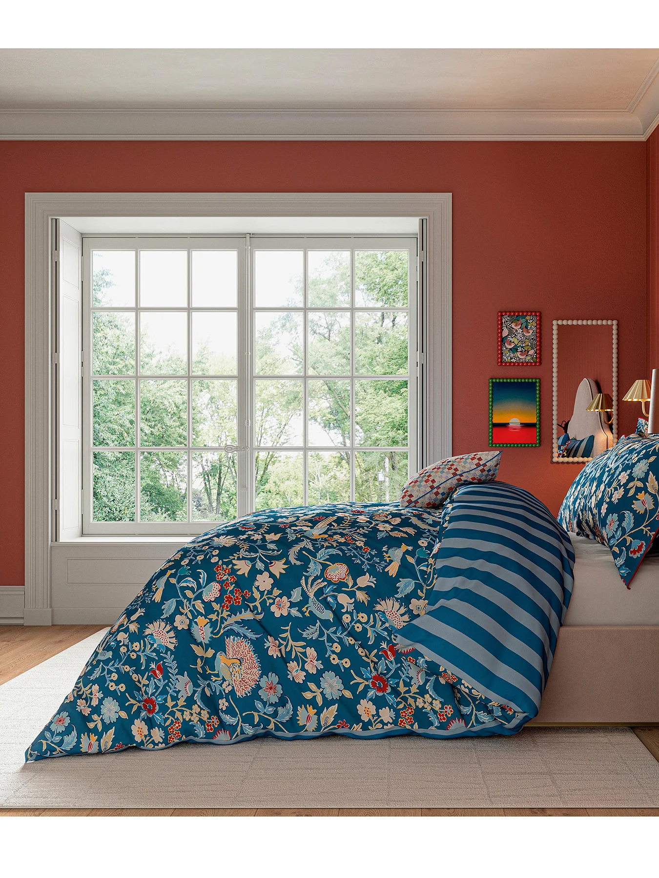 Seaforde Cover Set Blue/Red by Land & Shore - Image 4