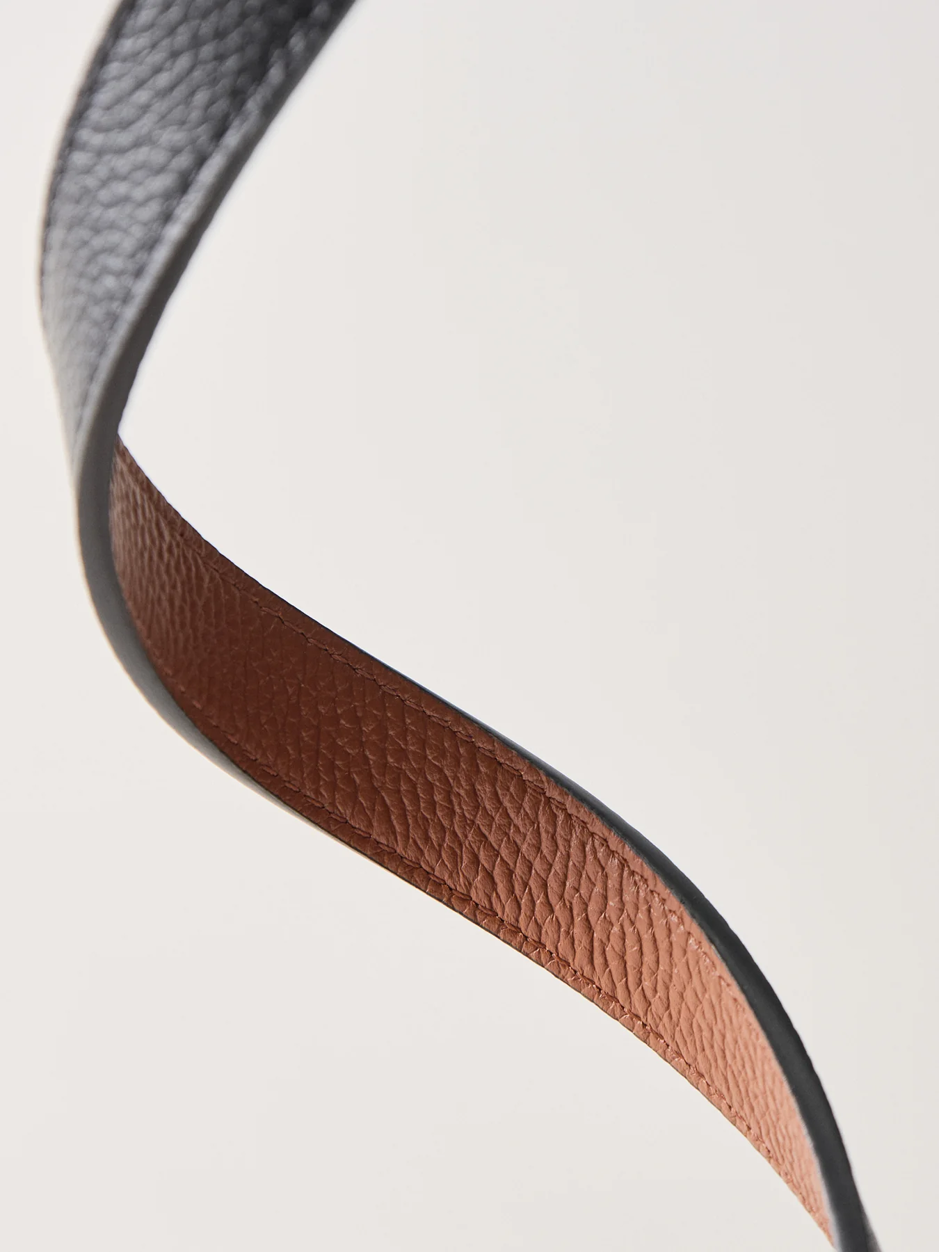 Reversible Skinny Leather Belt Black - Image 3