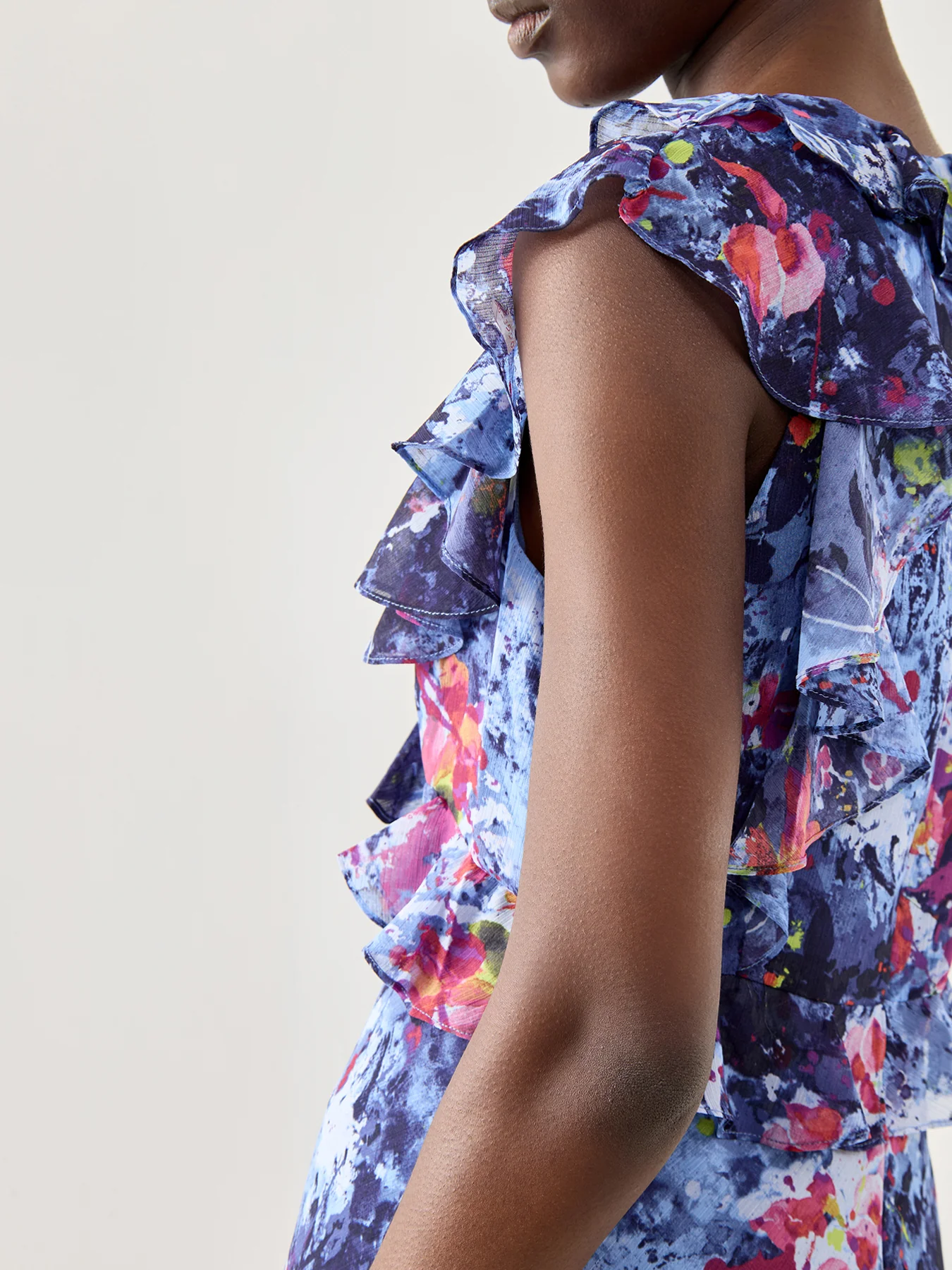Taralee Short Sleeve Day Dress Blue Multi - Image 3