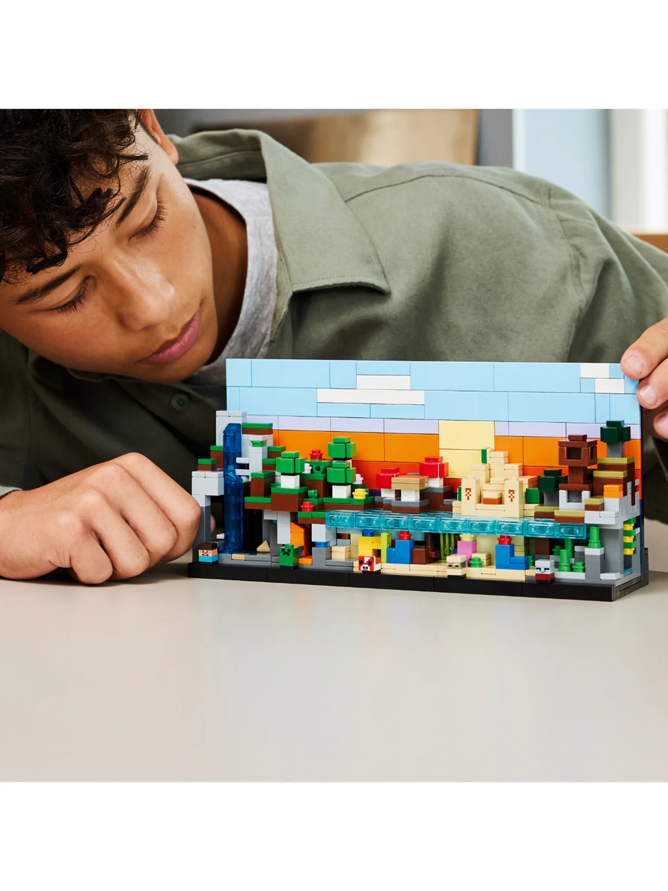 Ideas Mini Biomes Display Set 21589 - Image 2