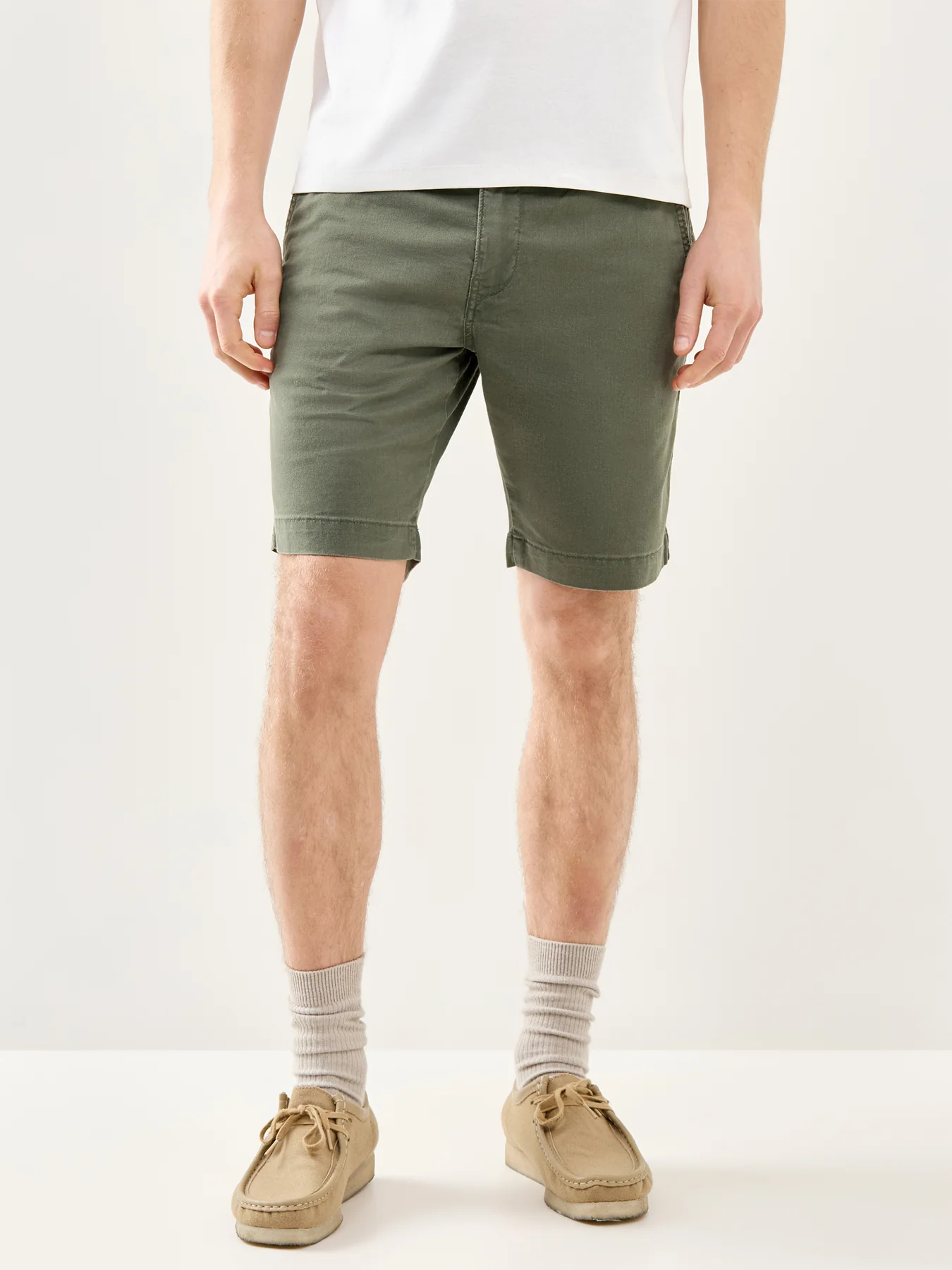 Levi’s XX Chino Shorts II in Green - Image 4