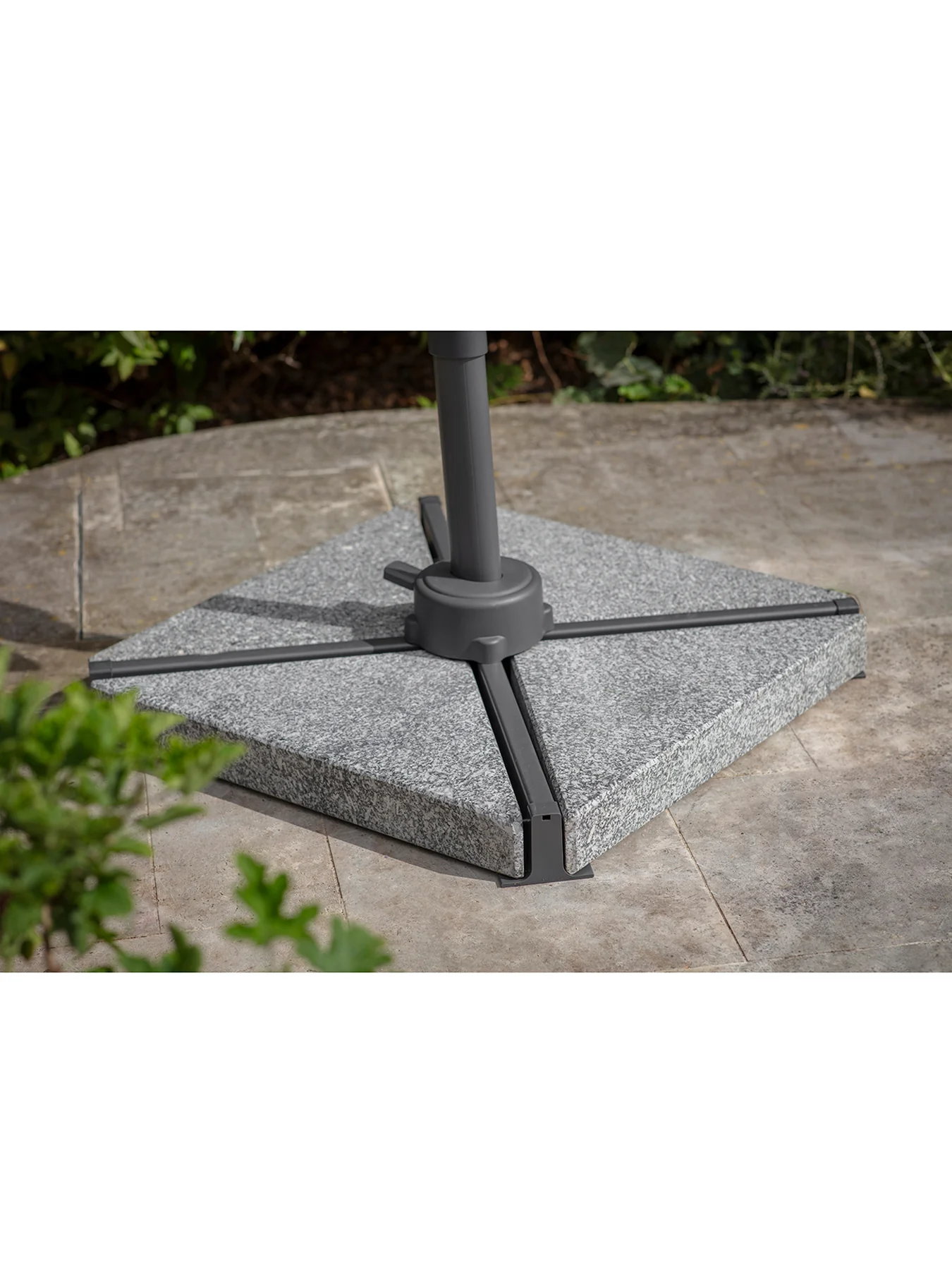 Lichfield Cantilever Garden Parasol Sand - Image 4