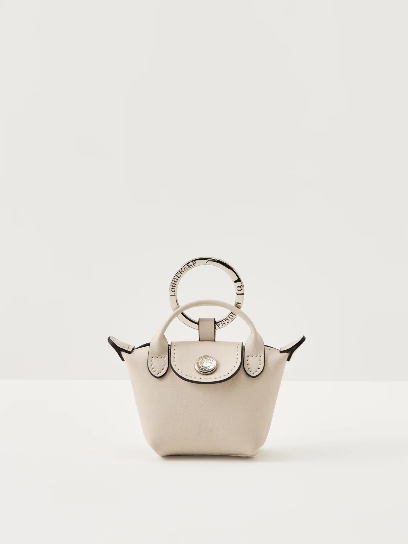 Leather AirPods Case Cream - Image 3