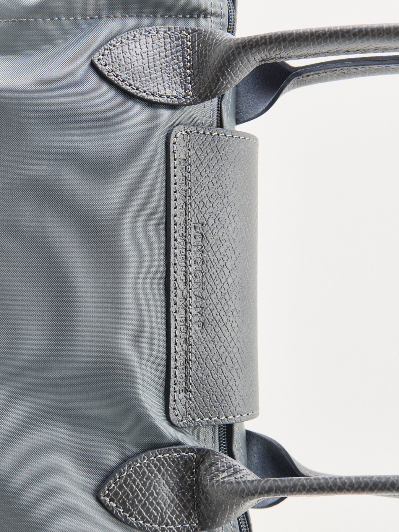 Le Pliage Green Medium Nylon Tote Bag Graphite - Image 4