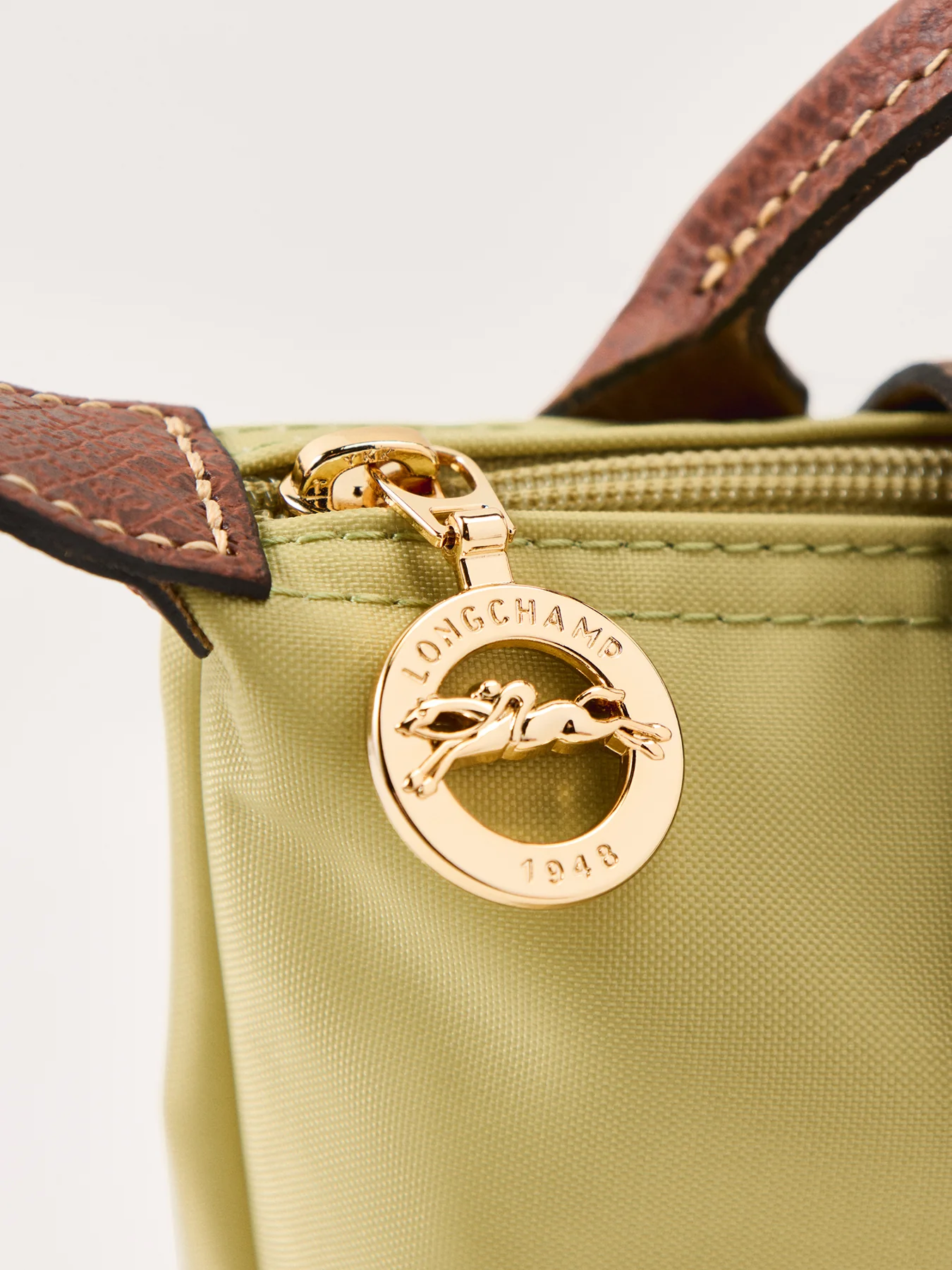 Le Pliage Classic Nylon Pouch Pistachio - Image 5