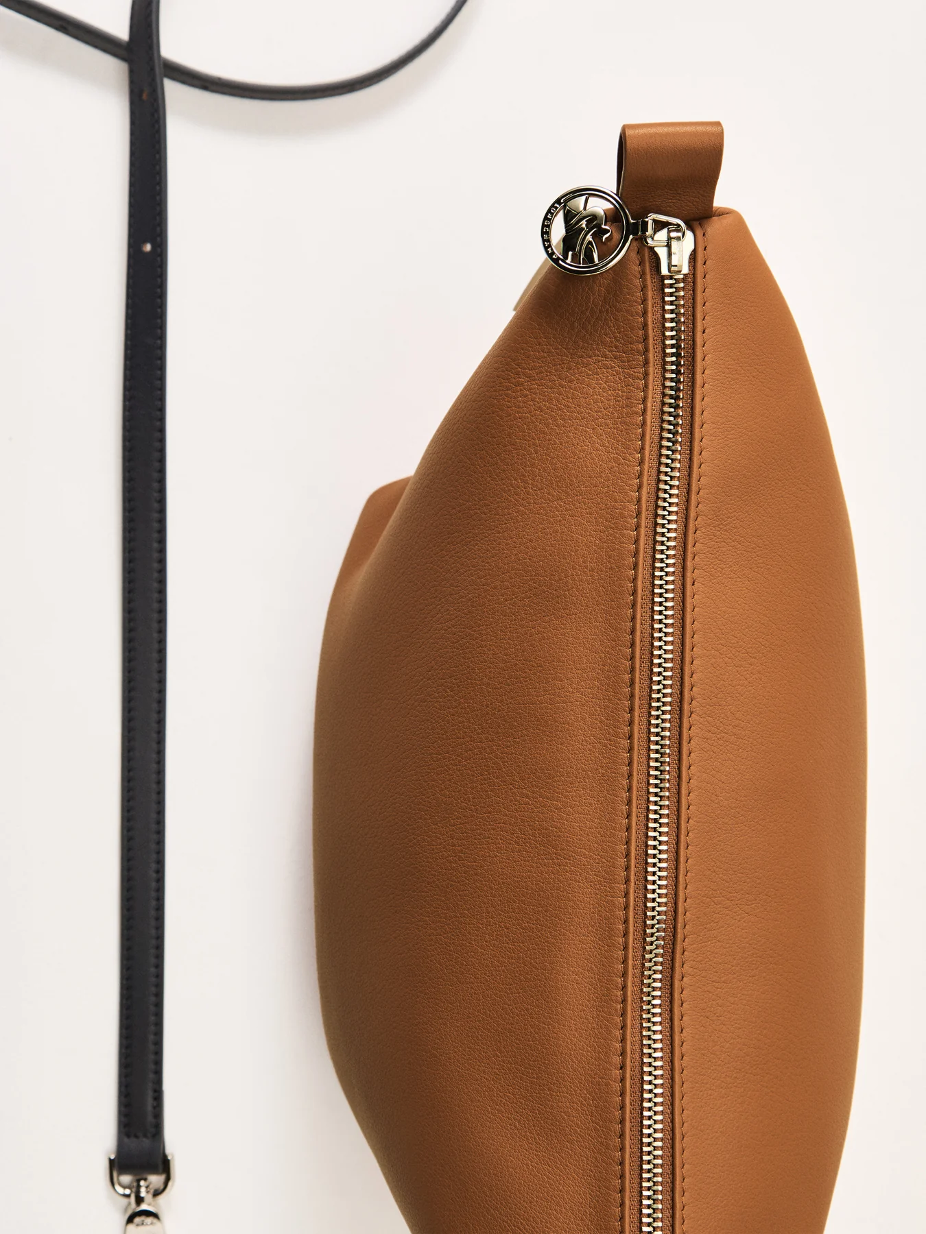 Le Slouchy Small Leather Crossbody Bag Cashew - Image 5
