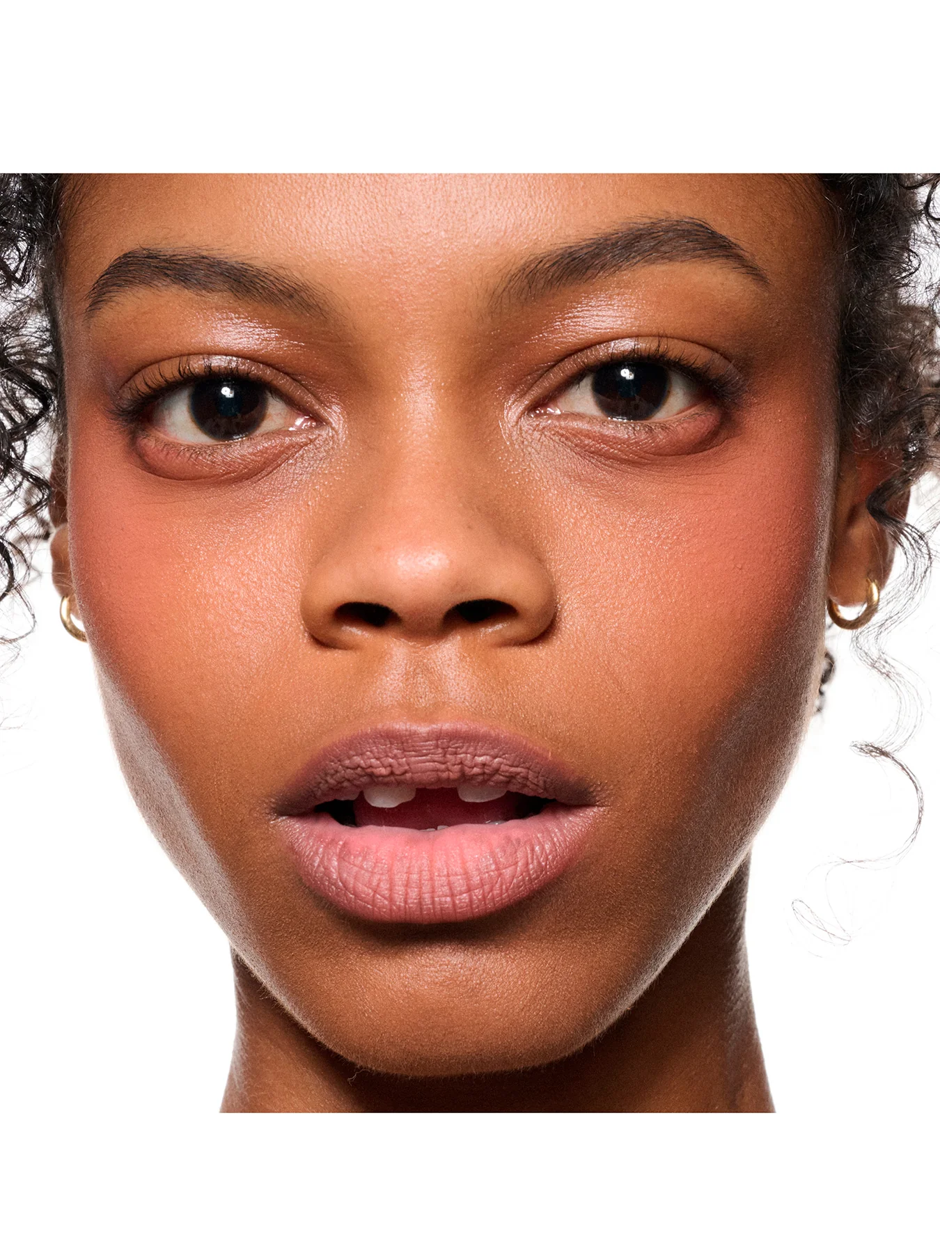 Powder Kiss Lip and Cheek Mousse - Image 33