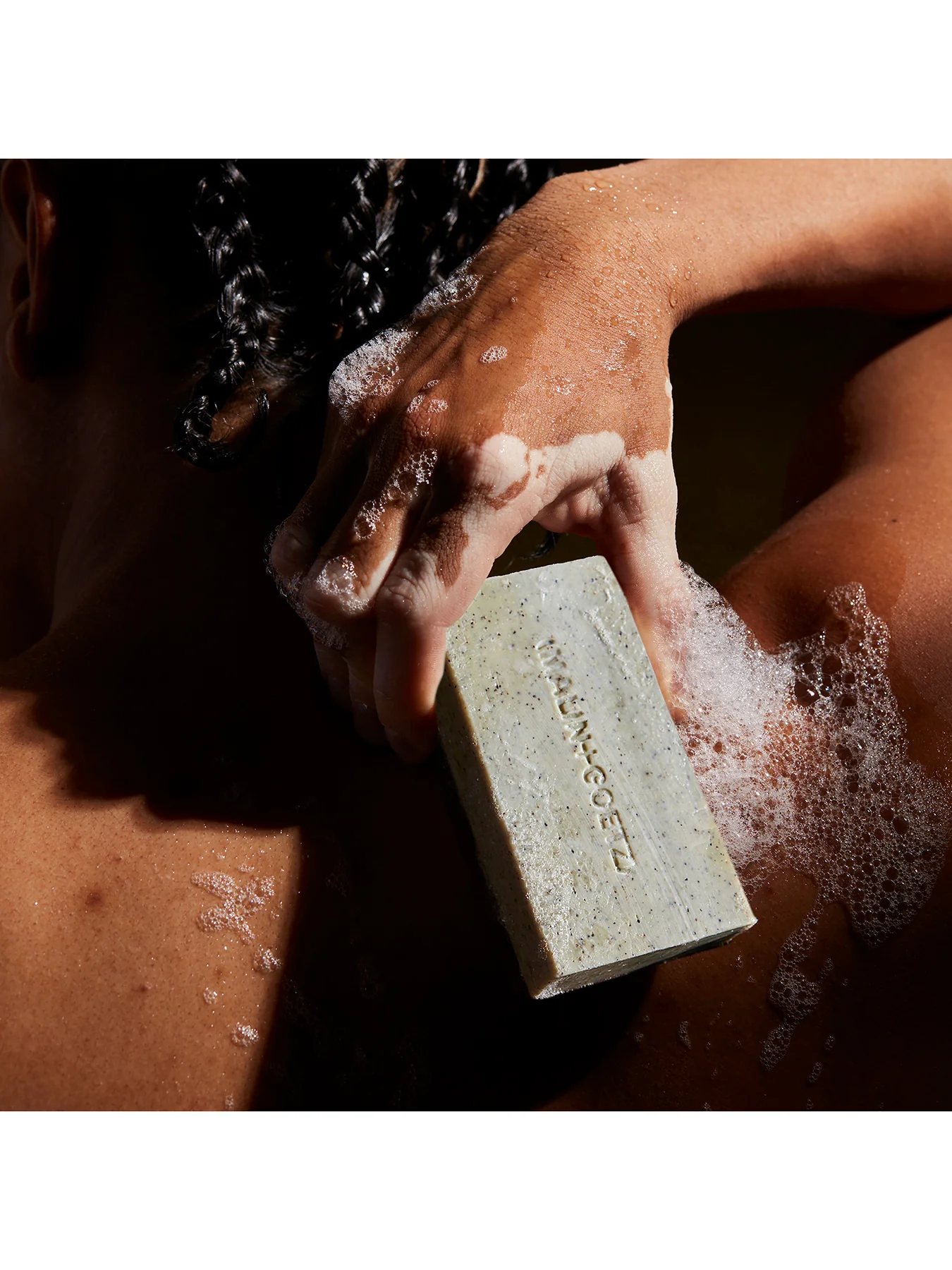 The Mandelic Acid Exfoliating Bar 140g - Image 3