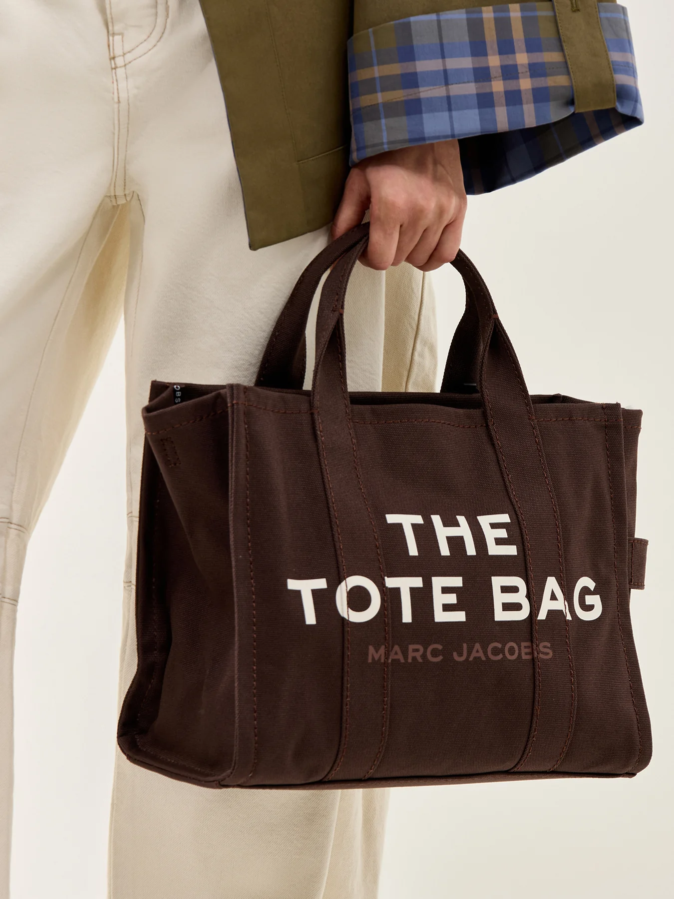 The Medium Tote Bag Brown - Image 2