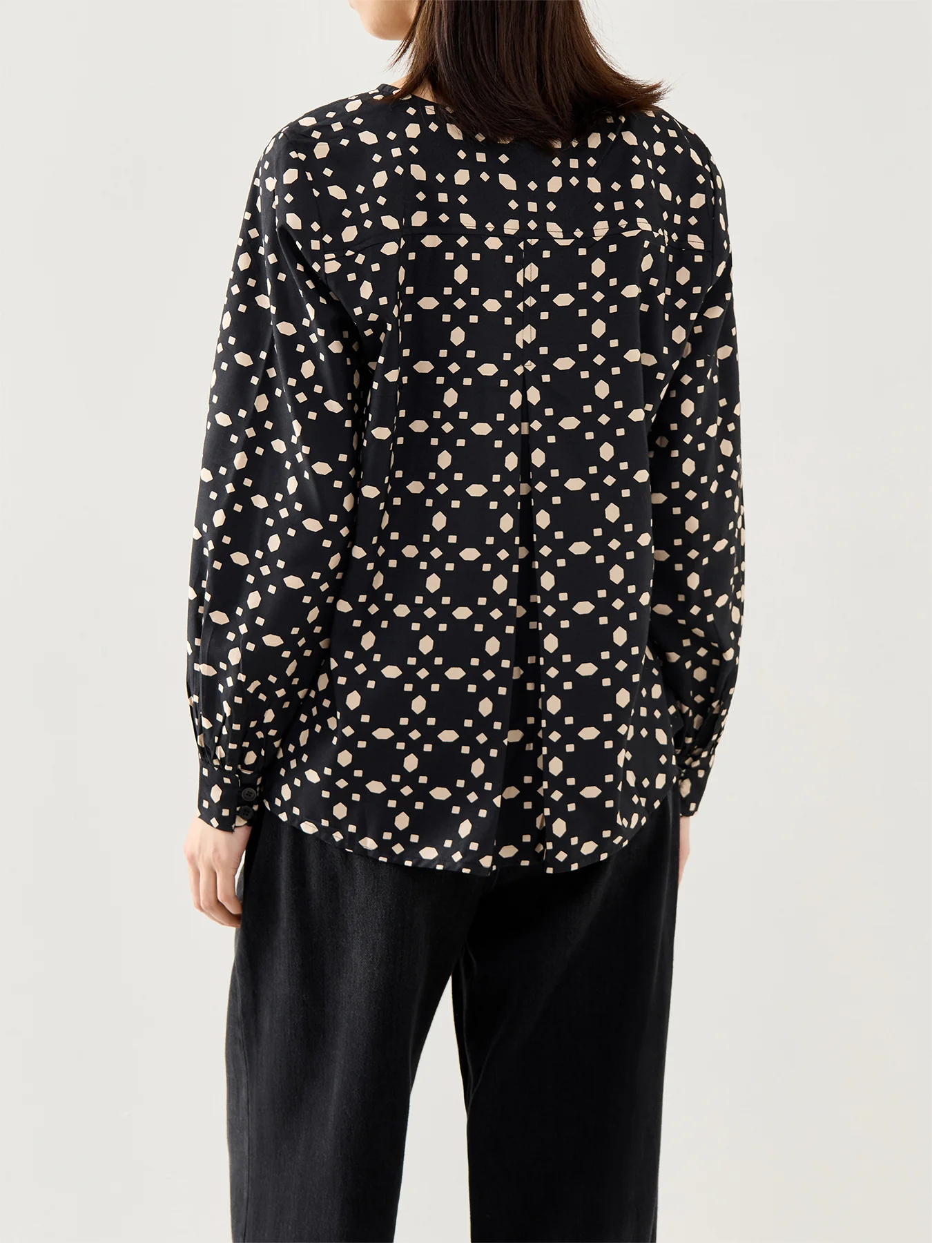 MaDoella Print Long Sleeve Top Black - Image 5
