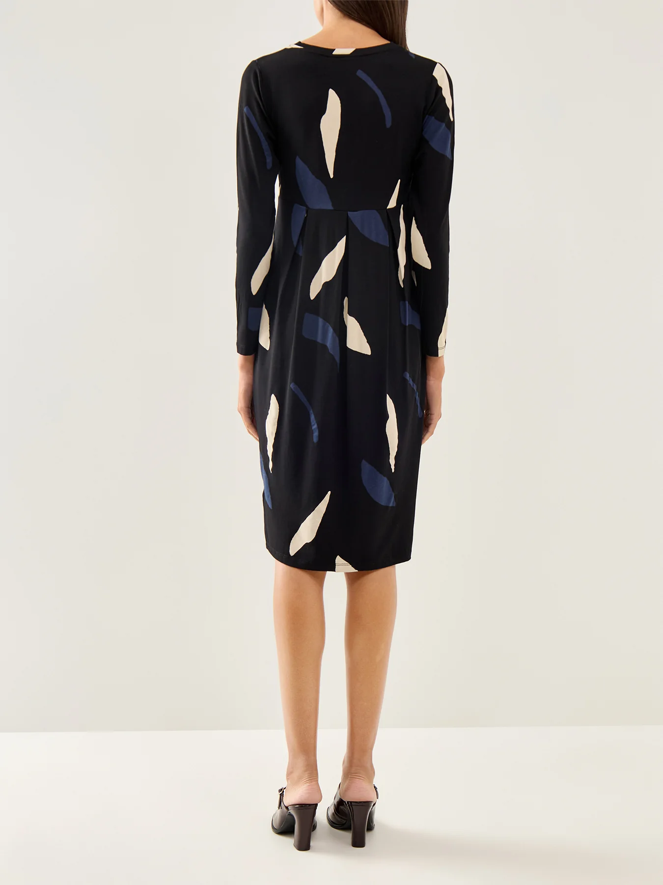 Manamo Printed Dress Navy Blazer - Image 5
