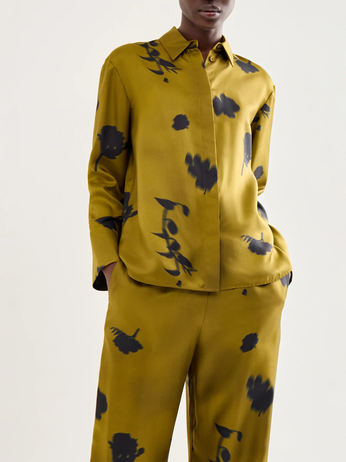 Eraclea Silk Printed Shirt Olive Green - Image 4