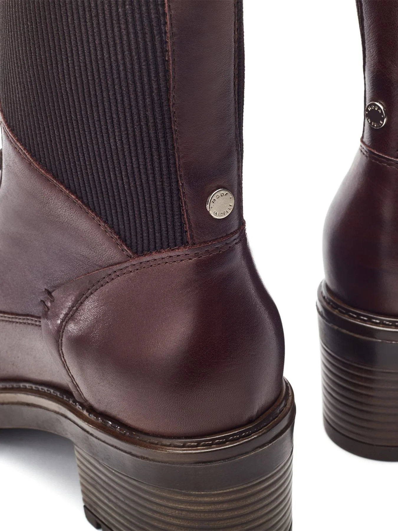Omura Soft-Structured Boots Brown - Image 3