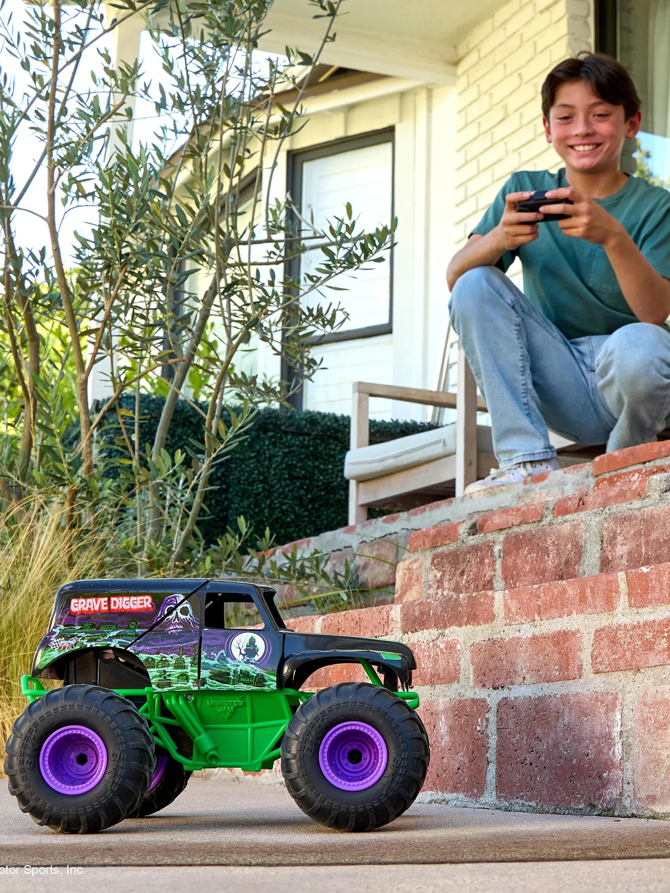 Smash And Bash Grave Digger - Image 2