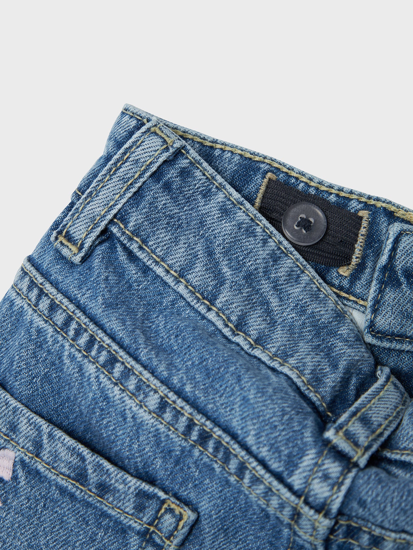 NMFBELLA MOM EMB JEANS 3285-BE NOOS - Image 3