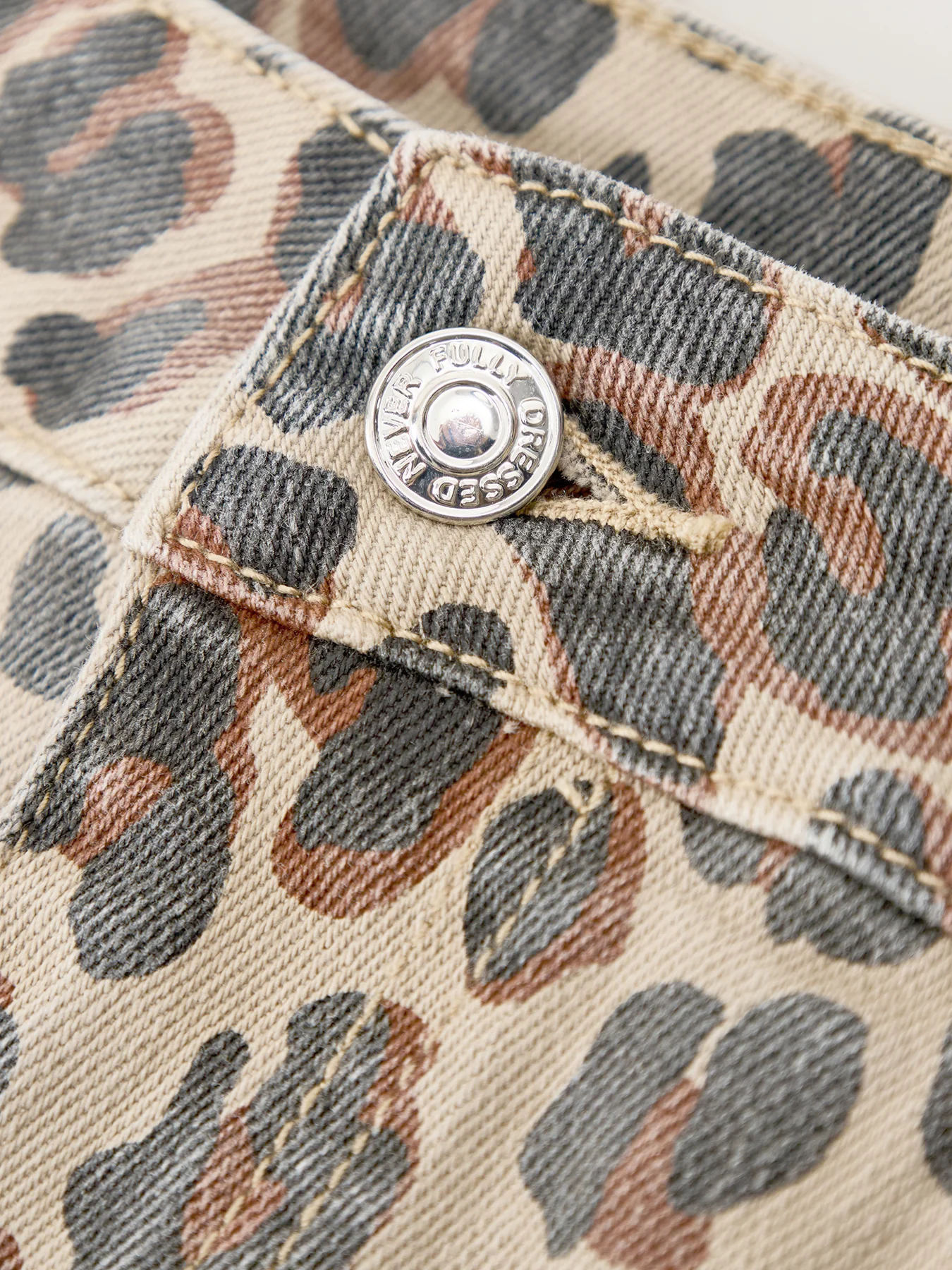 Barrel Jeans Leopard print - Image 3