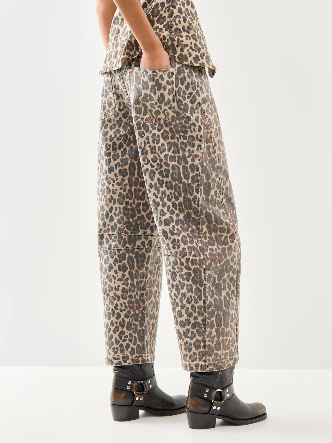 Barrel Jeans Leopard print - Image 5