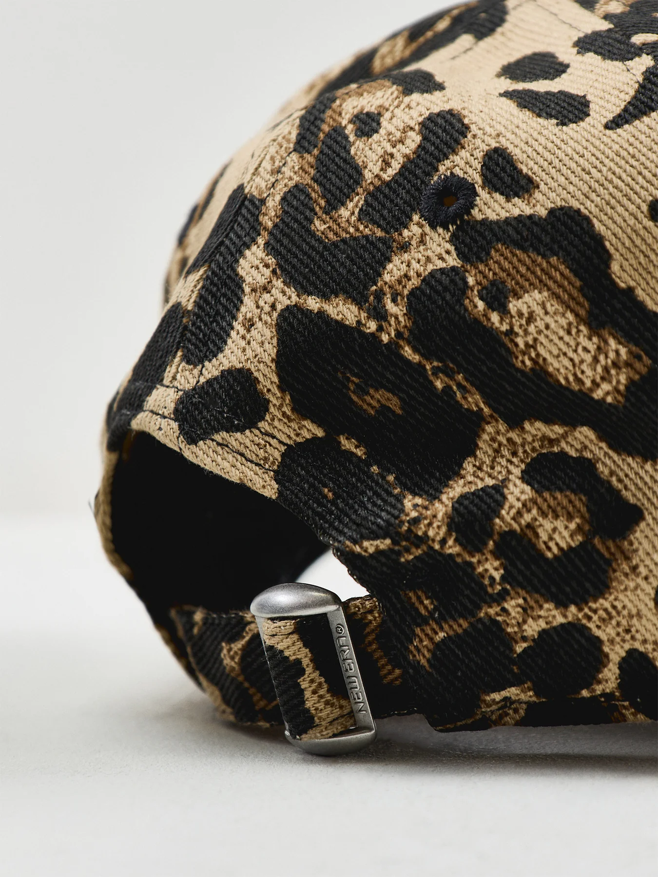 New York Yankees Leopard Print Cap Brown - Image 3