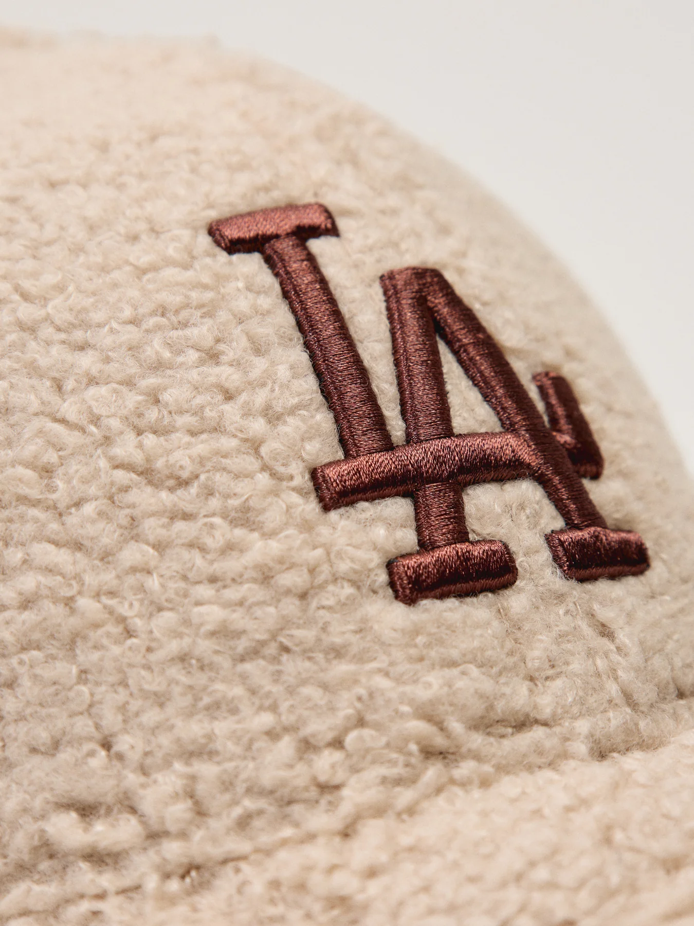 New Era LA Borg 9Forty Baseball Cap Beige - Image 3