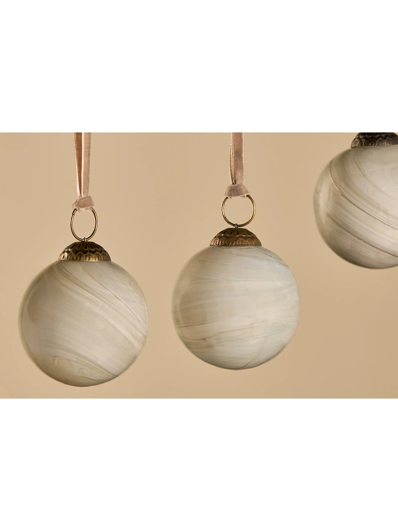 Natural Glass Baubles Pack of 4 - Image 2