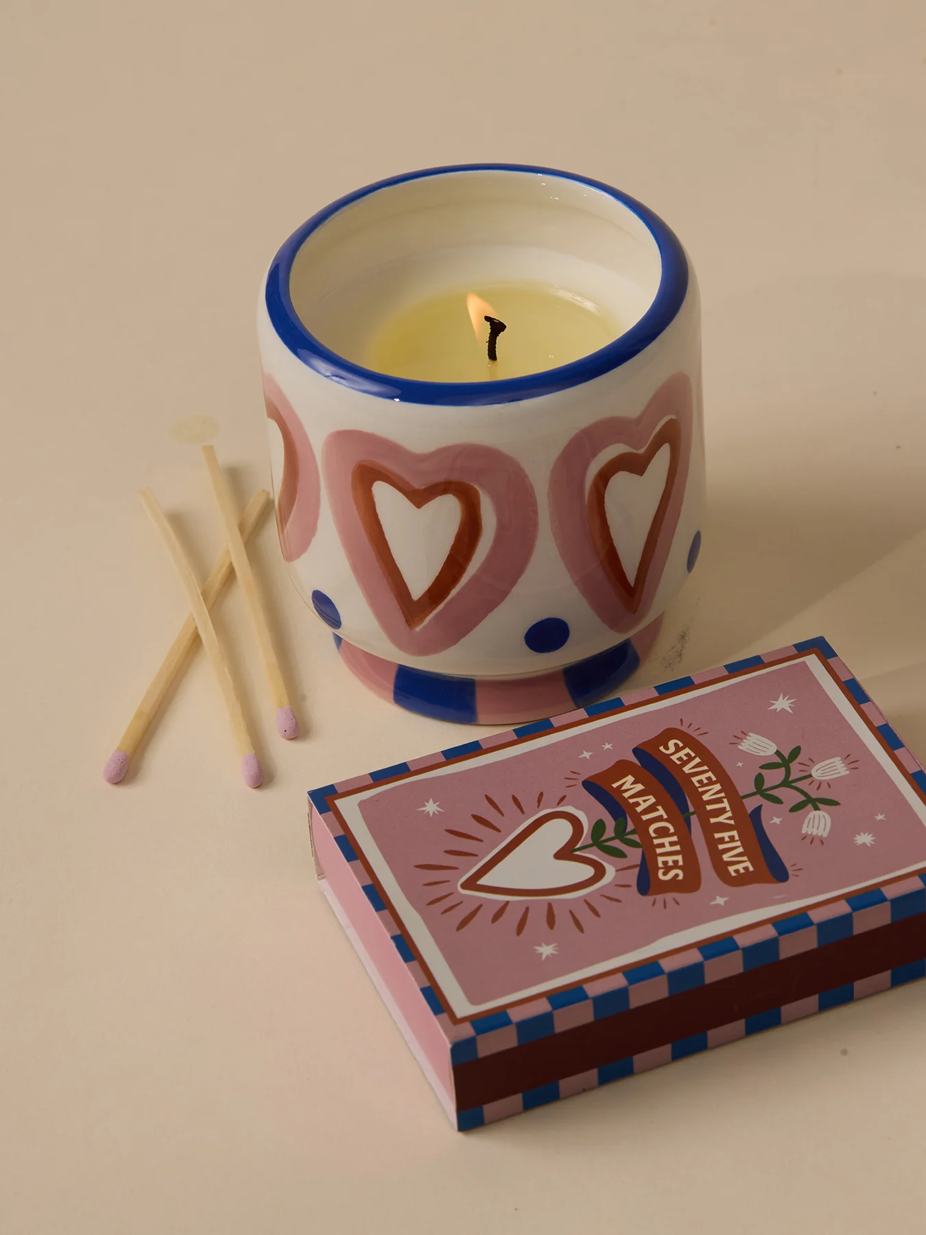 Rosewood Vanilla Hearts Ceramic Candle - Image 3
