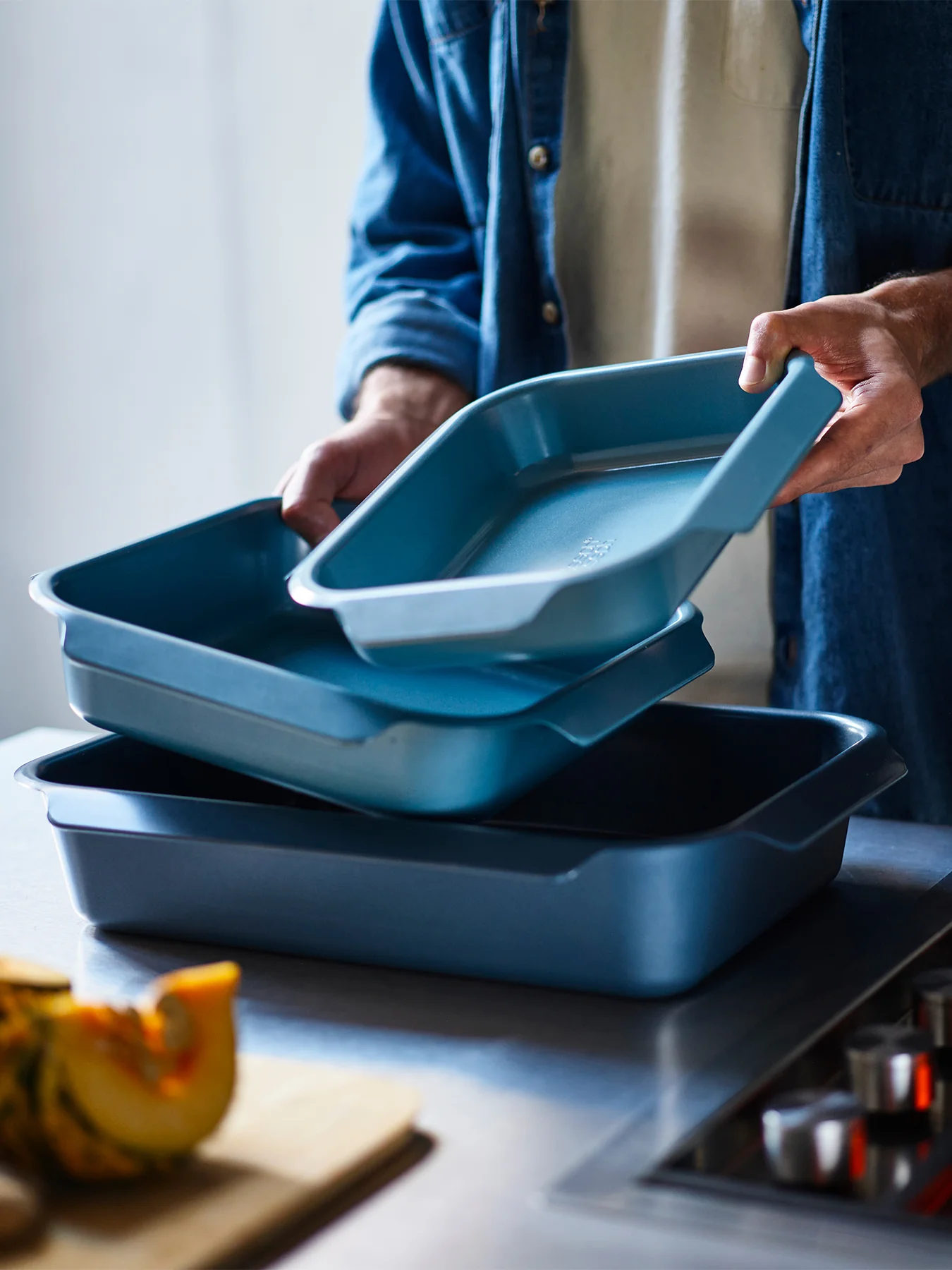 Nest Oven Tray Large Blue - Image 4