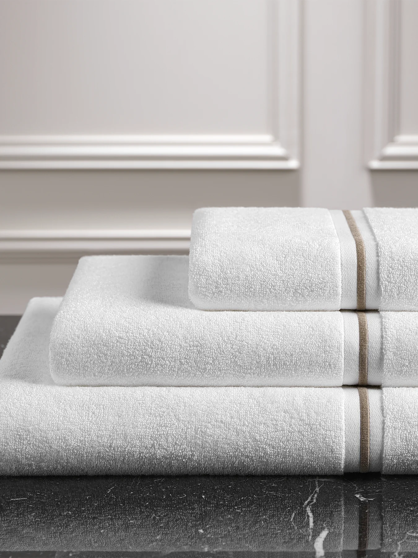 Claygate Hand Towel Truffle - Image 2