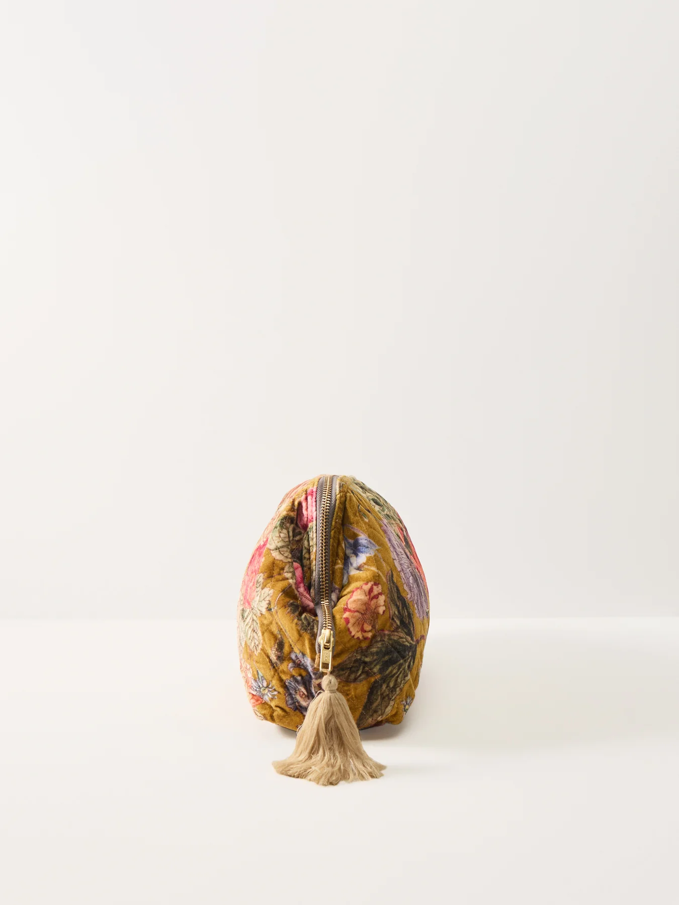 Primula Velvet Pouch Gold - Image 3