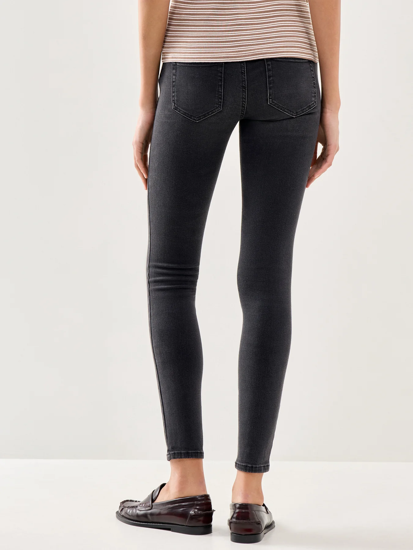 Blush Mid Waist Skinny Jeans Black - Image 5